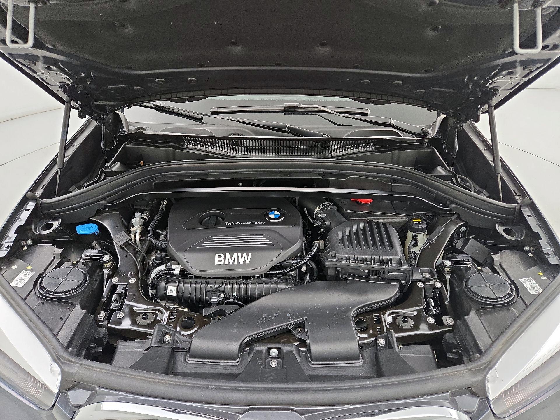 Thumbnail: 2017 BMW X1 - 18