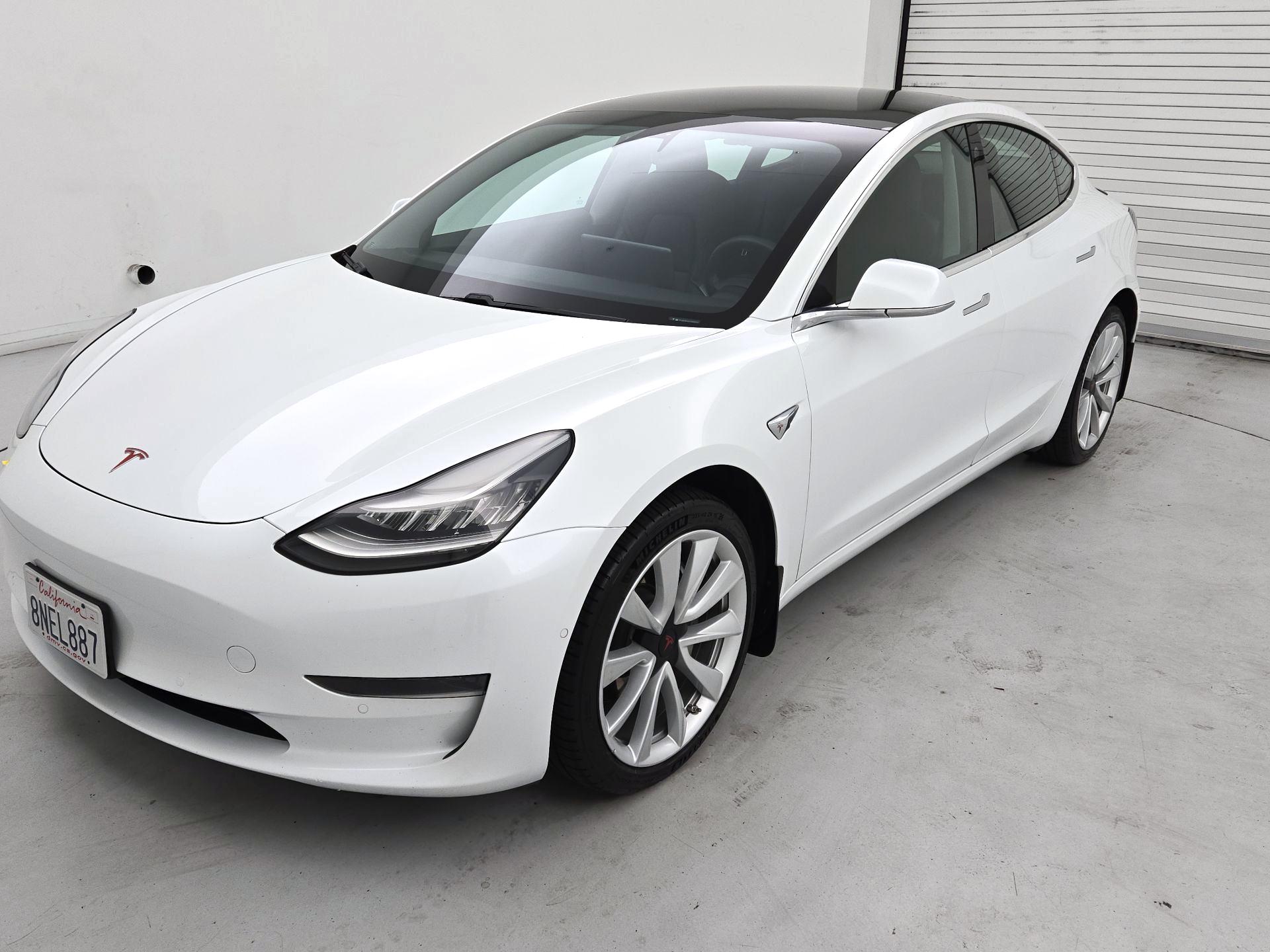 Thumbnail: 2020 Tesla Model 3 - 3
