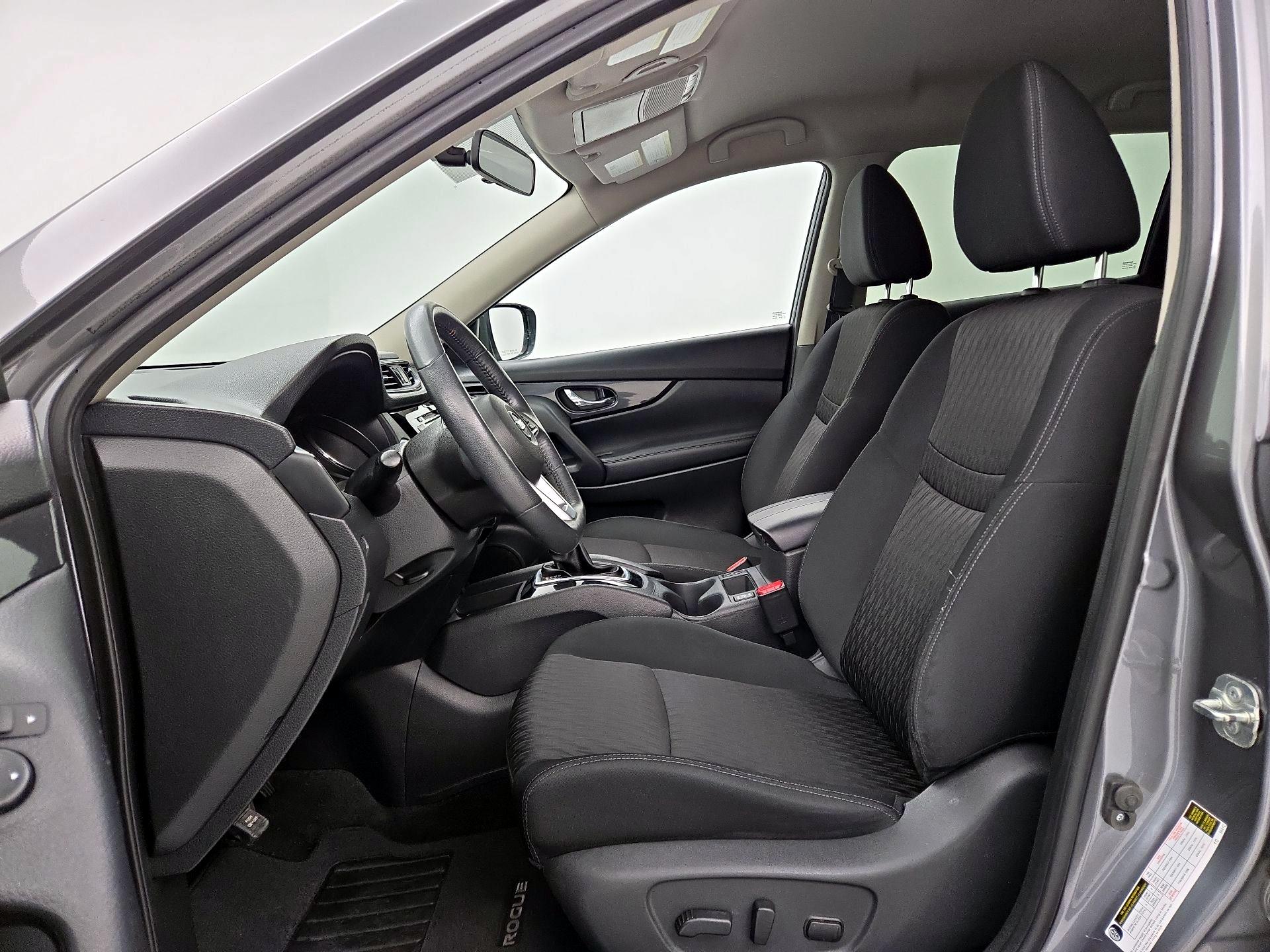 Thumbnail: 2018 Nissan Rogue - 9