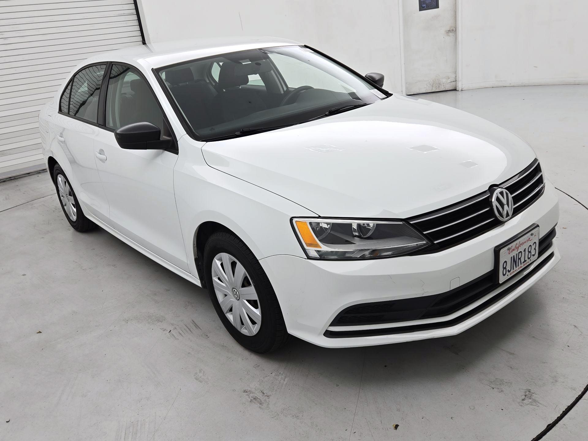 Thumbnail: 2015 Volkswagen Jetta - 1
