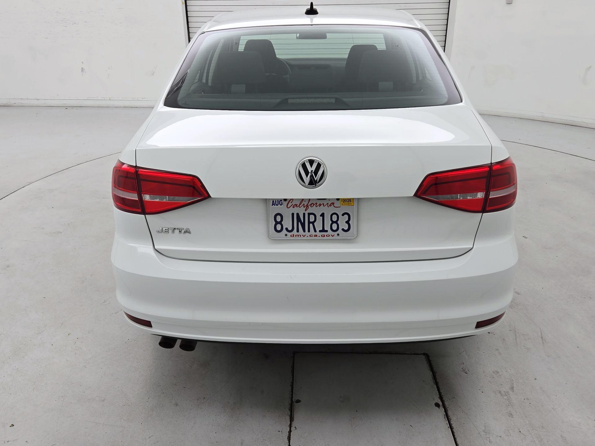 Thumbnail: 2015 Volkswagen Jetta - 6