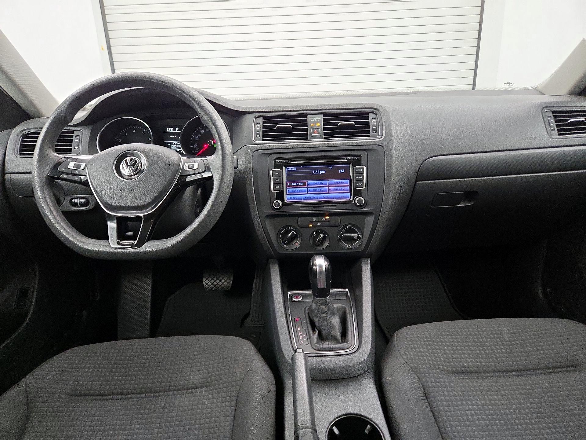 Thumbnail: 2015 Volkswagen Jetta - 8