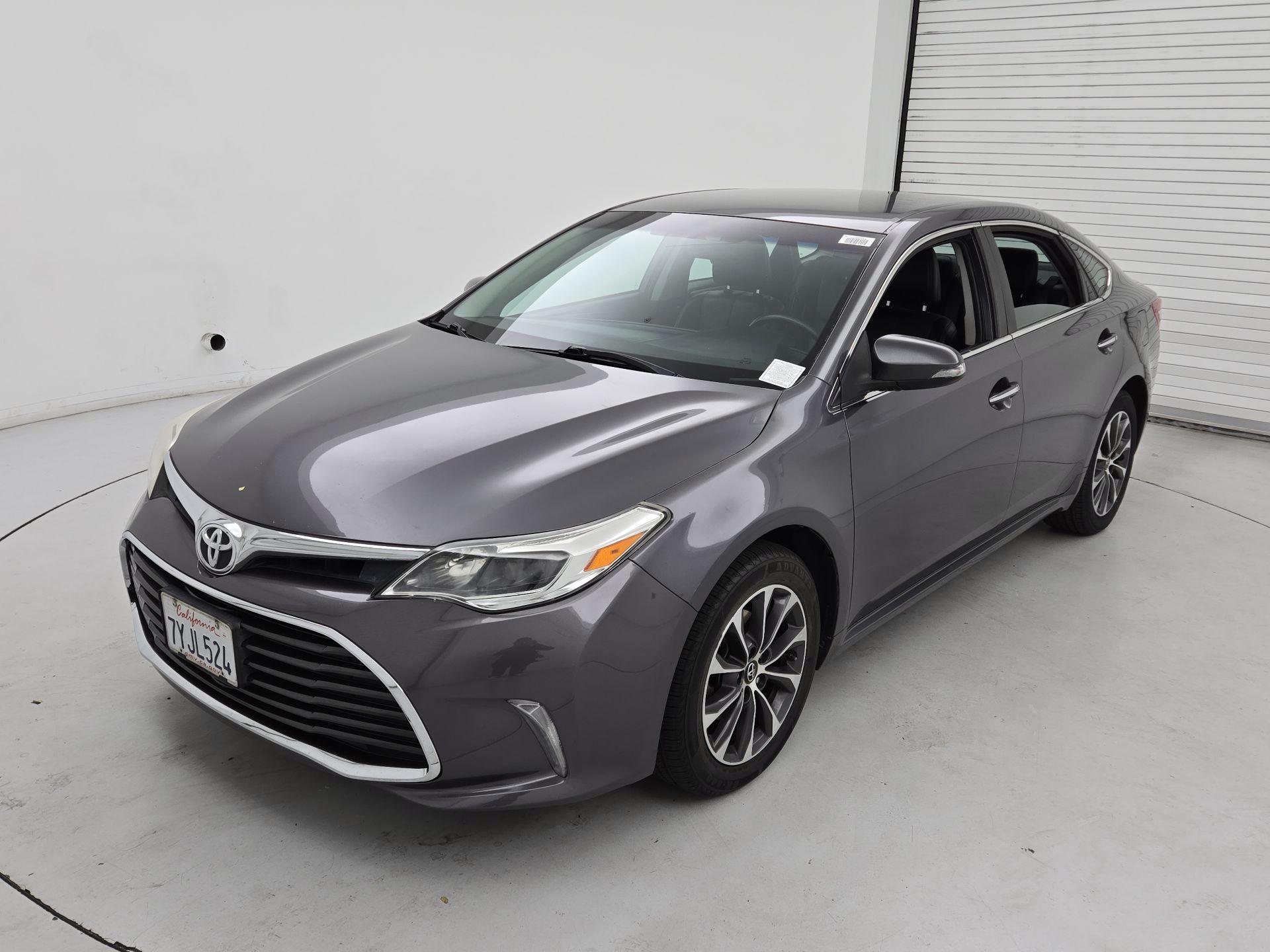 Thumbnail: 2016 Toyota Avalon - 3