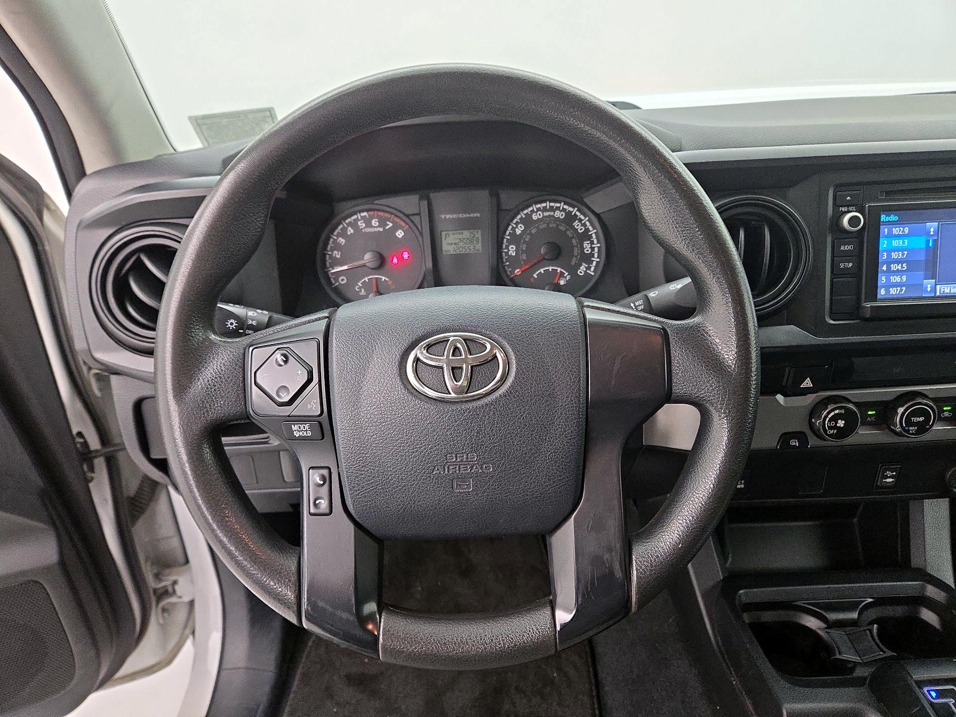 Thumbnail: 2017 Toyota Tacoma - 10