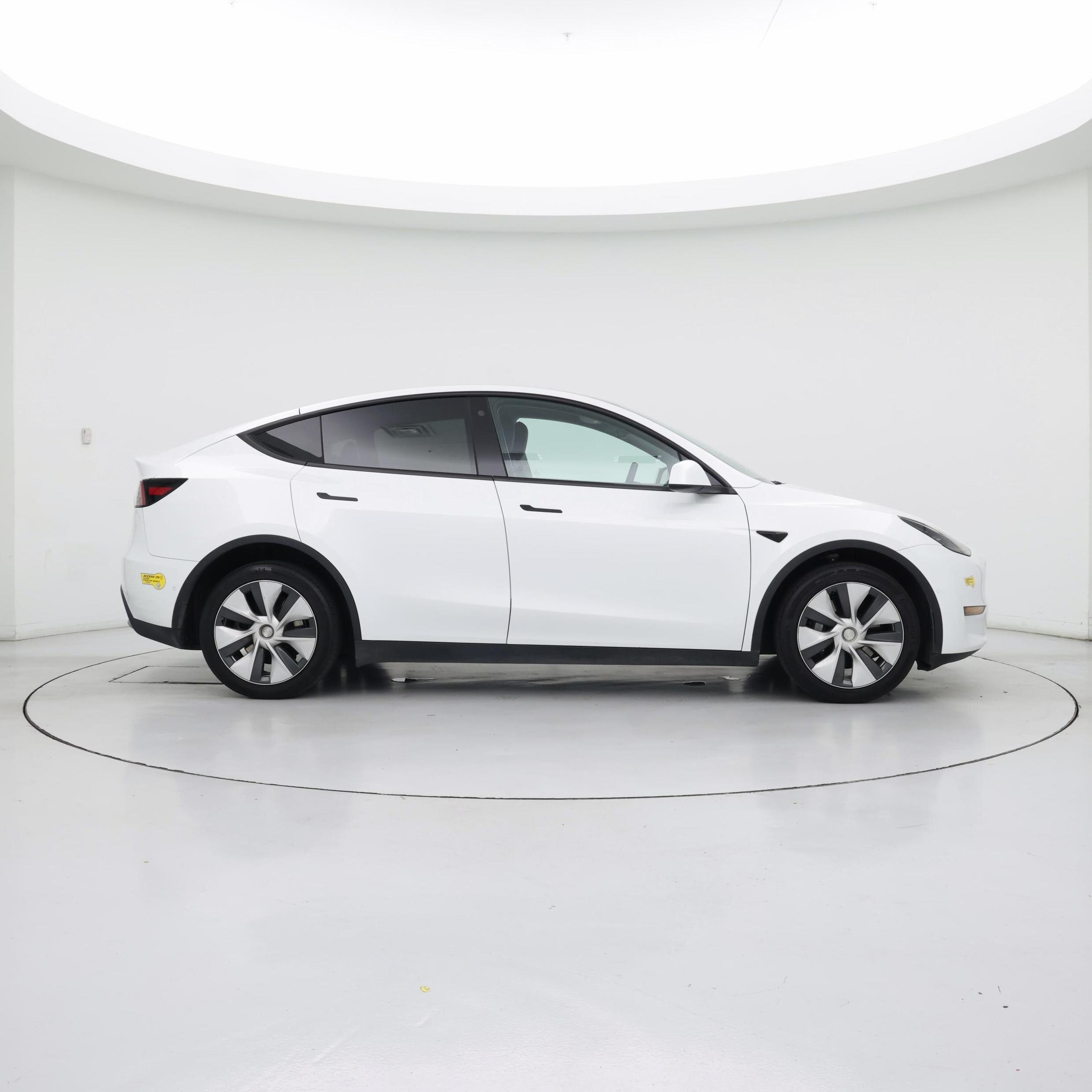 Thumbnail: 2022 Tesla Model Y - 7