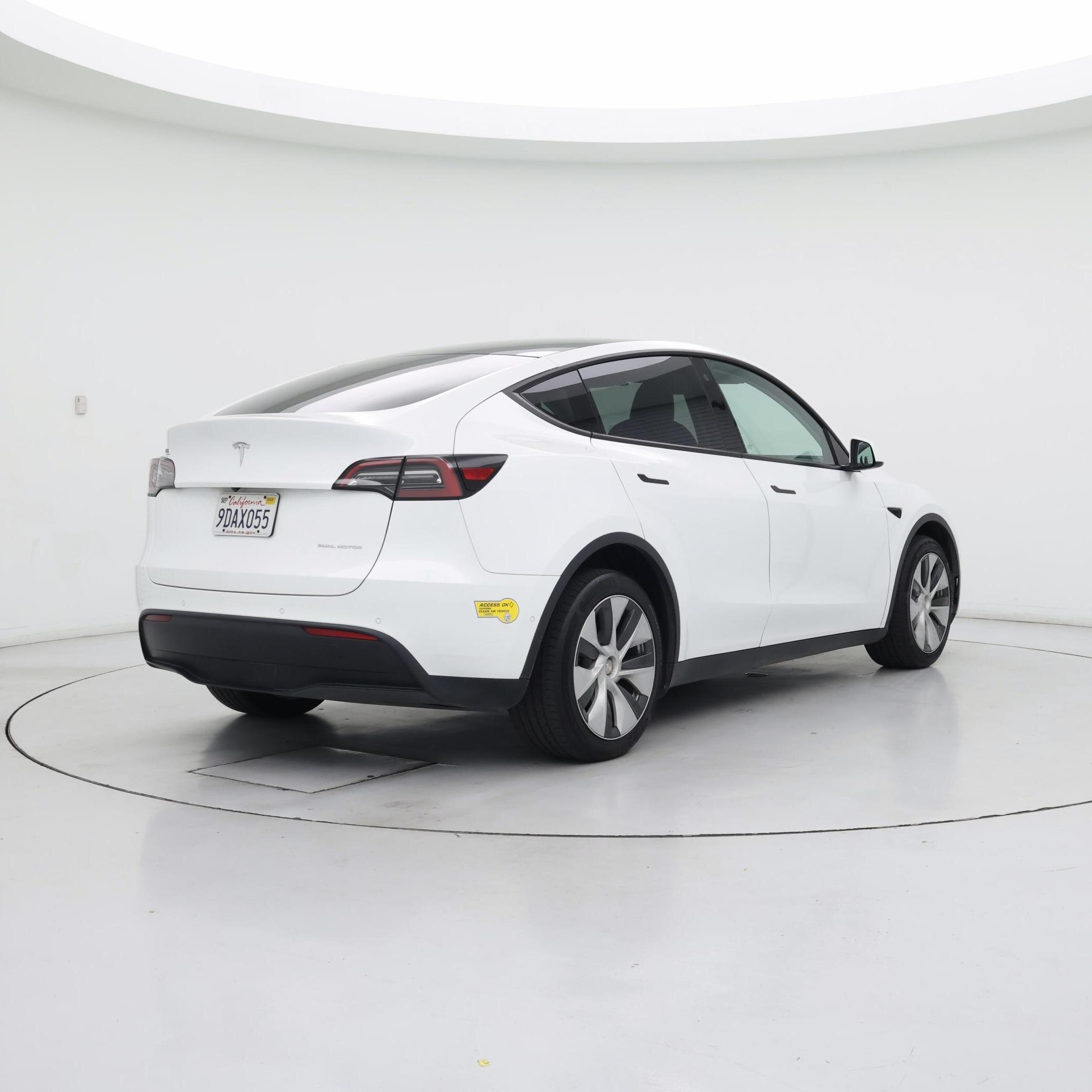 Thumbnail: 2022 Tesla Model Y - 8