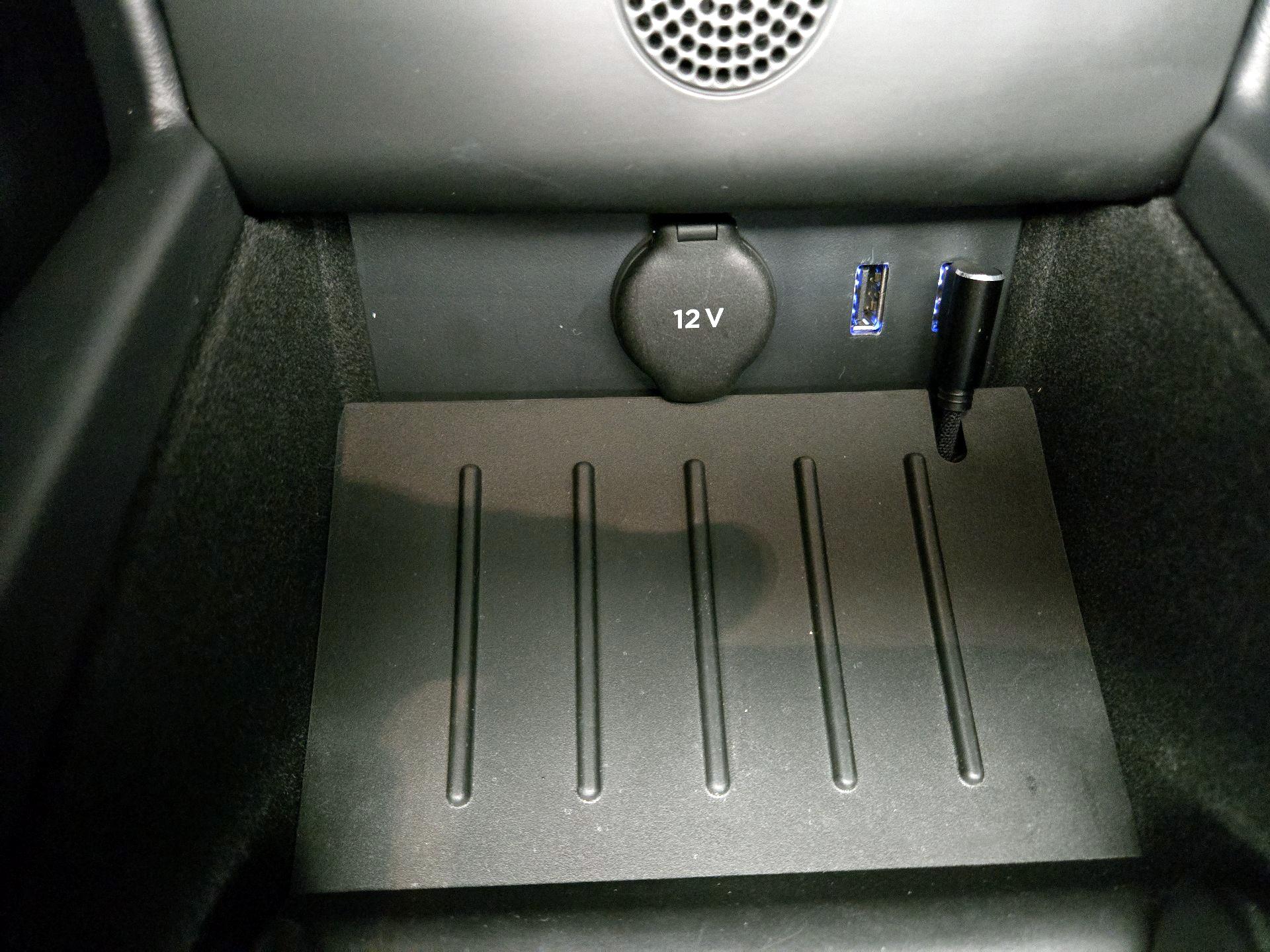 Thumbnail: 2019 Tesla Model S - 16