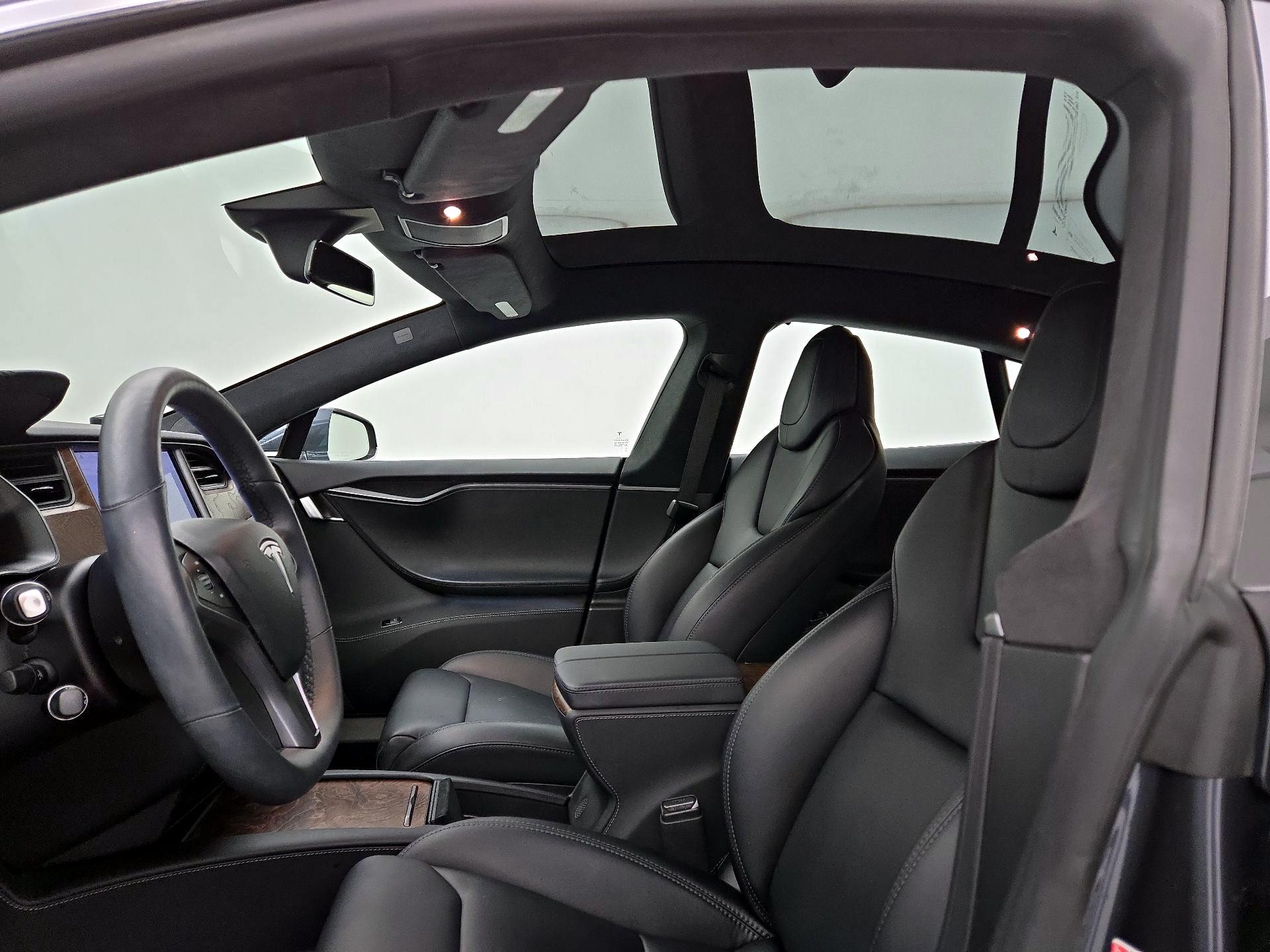 Thumbnail: 2019 Tesla Model S - 17