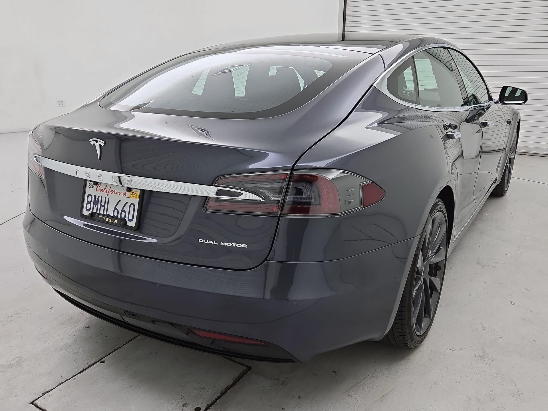 Thumbnail: 2019 Tesla Model S - 5