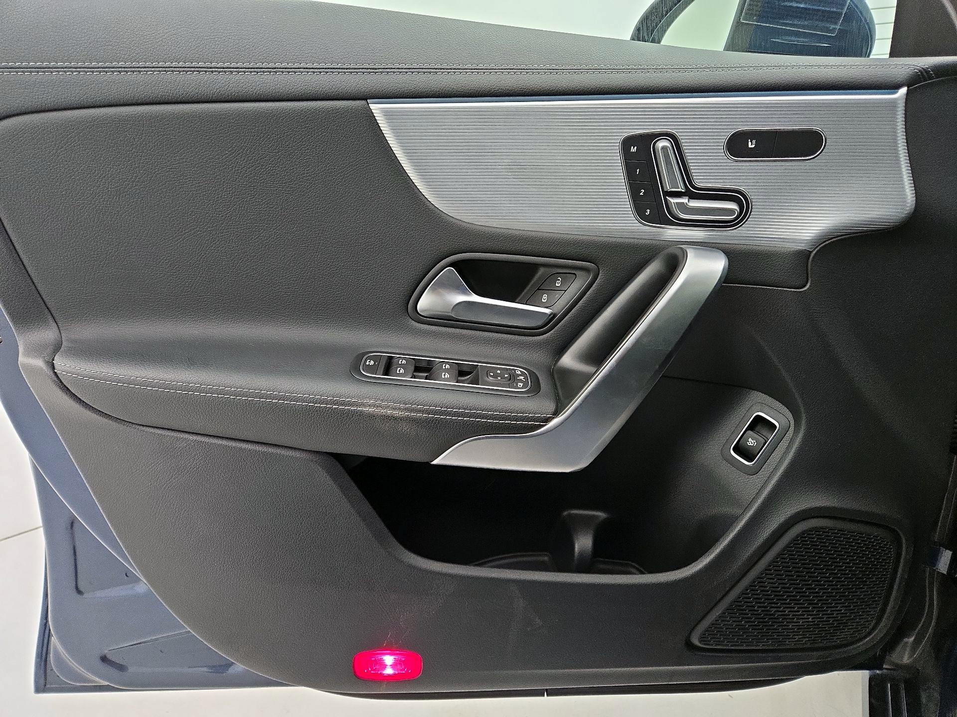 Thumbnail: 2020 Mercedes-Benz CLA - 10