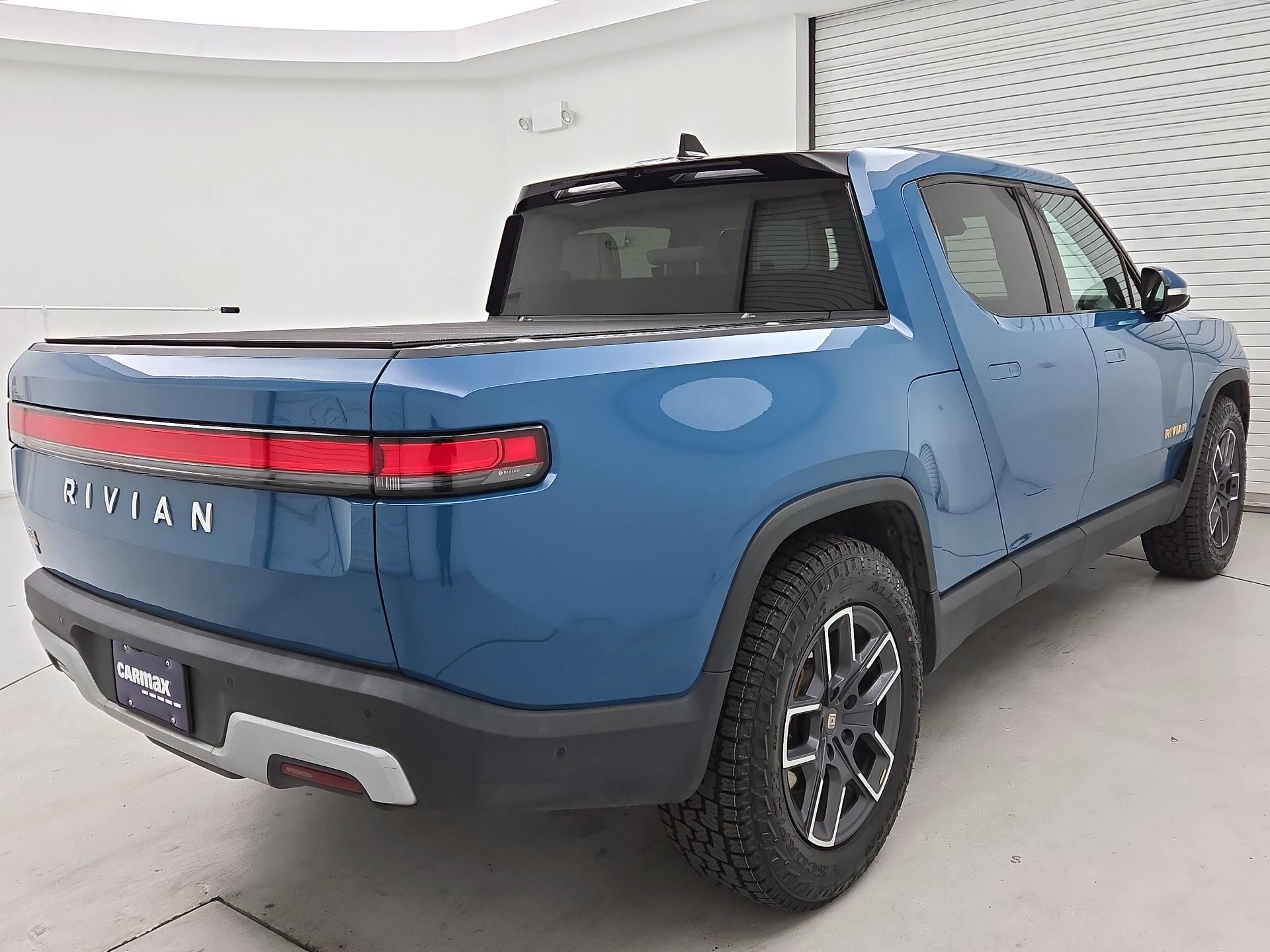 Thumbnail: 2023 Rivian R1T - 5