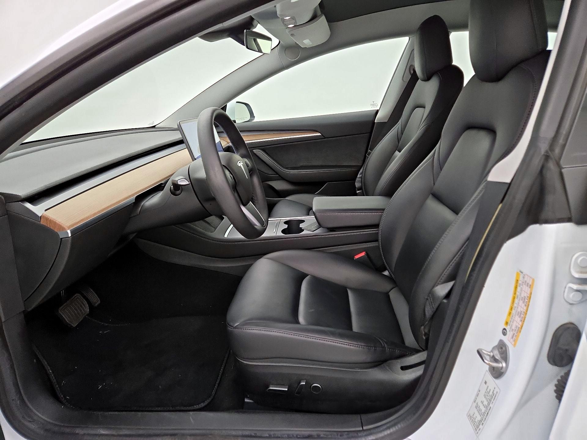 Thumbnail: 2021 Tesla Model 3 - 9