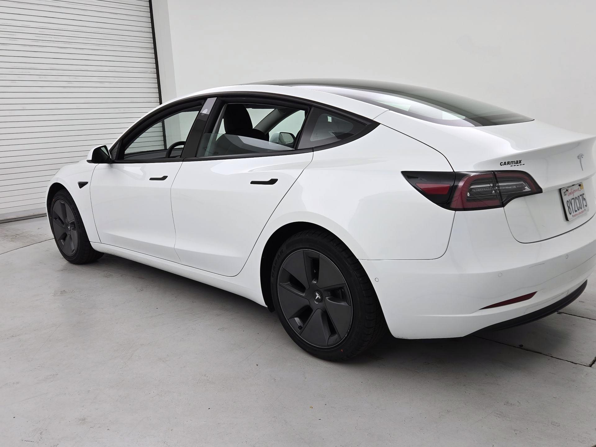 Thumbnail: 2021 Tesla Model 3 - 7
