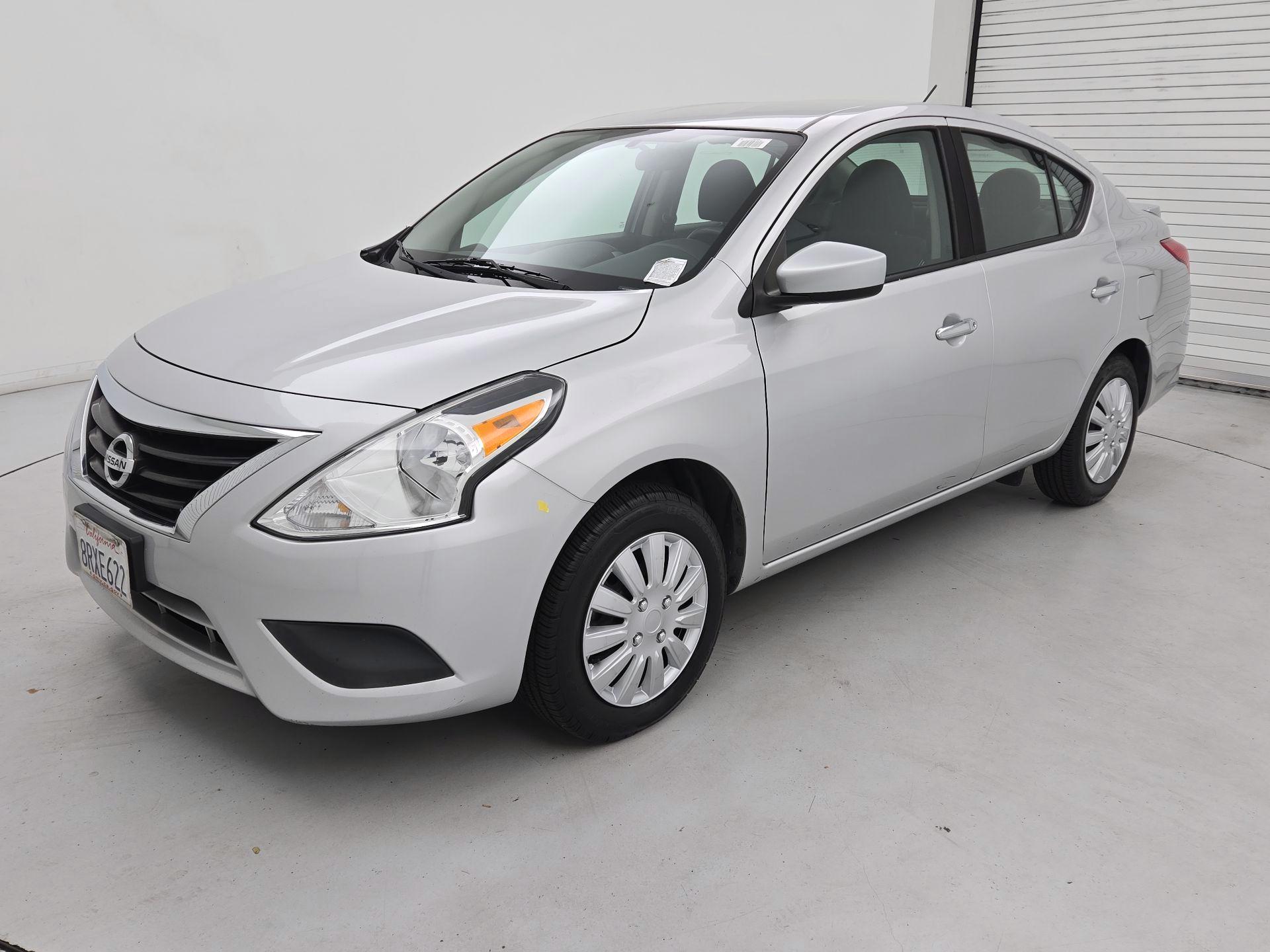 Thumbnail: 2019 Nissan Versa - 3