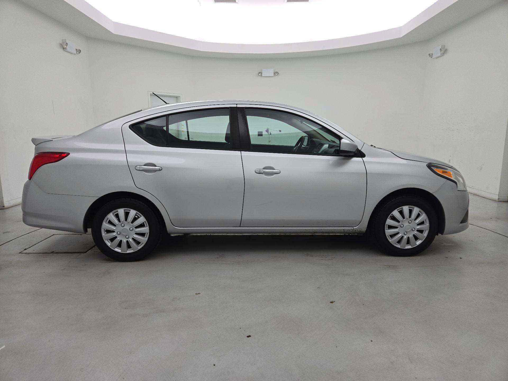 Thumbnail: 2019 Nissan Versa - 4