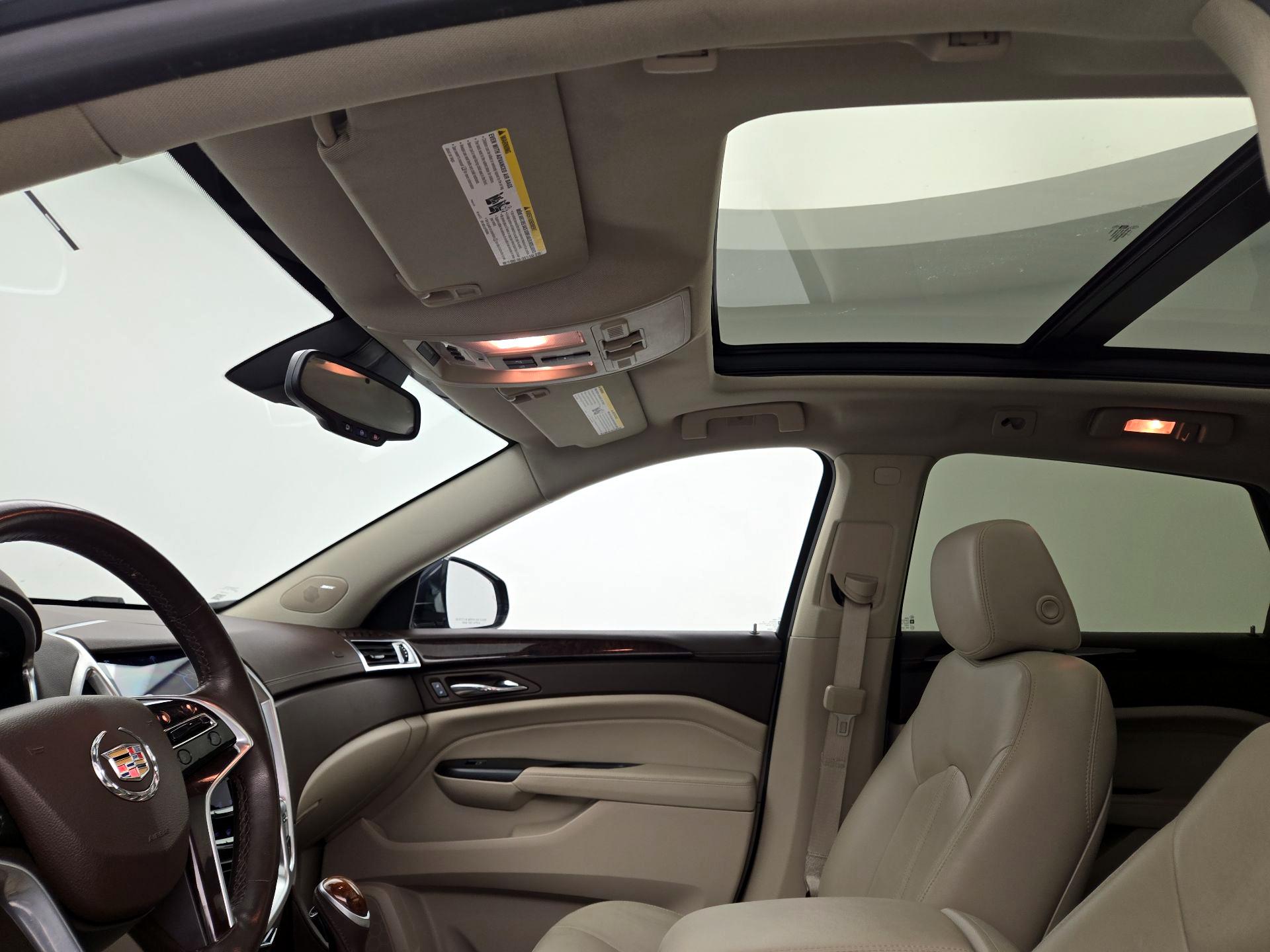 Thumbnail: 2015 Cadillac SRX - 18