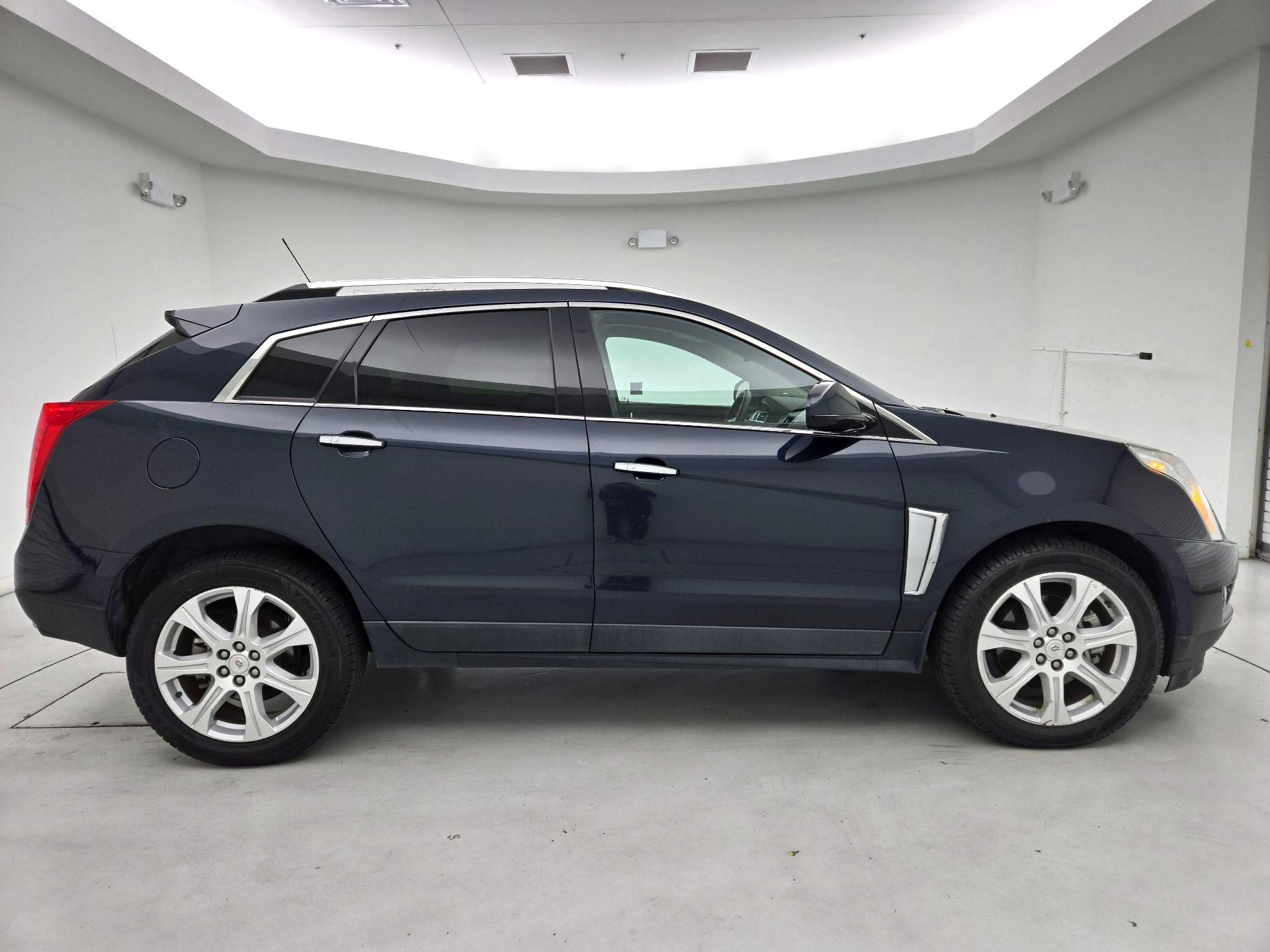 Thumbnail: 2015 Cadillac SRX - 4