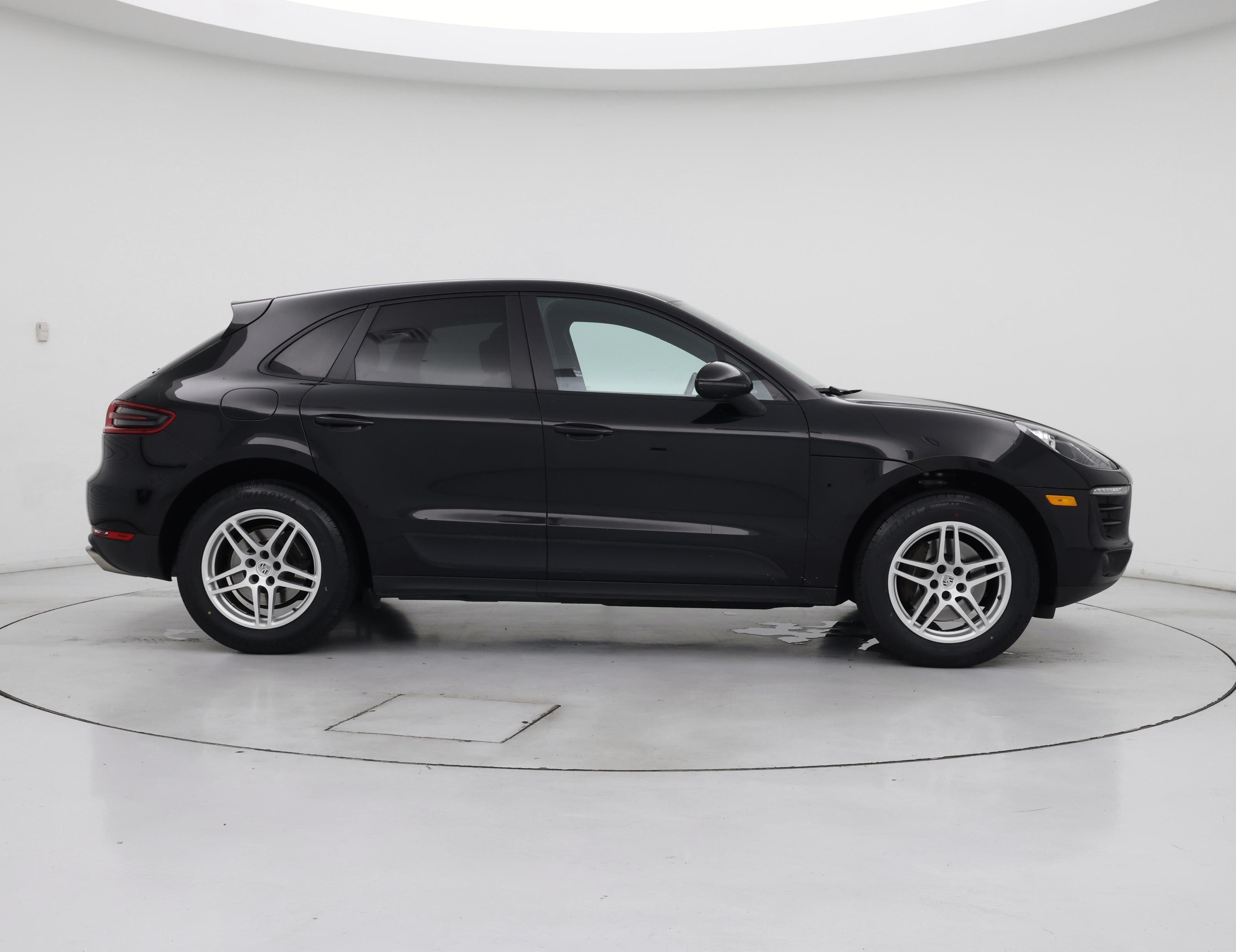 Thumbnail: 2018 Porsche Macan - 7