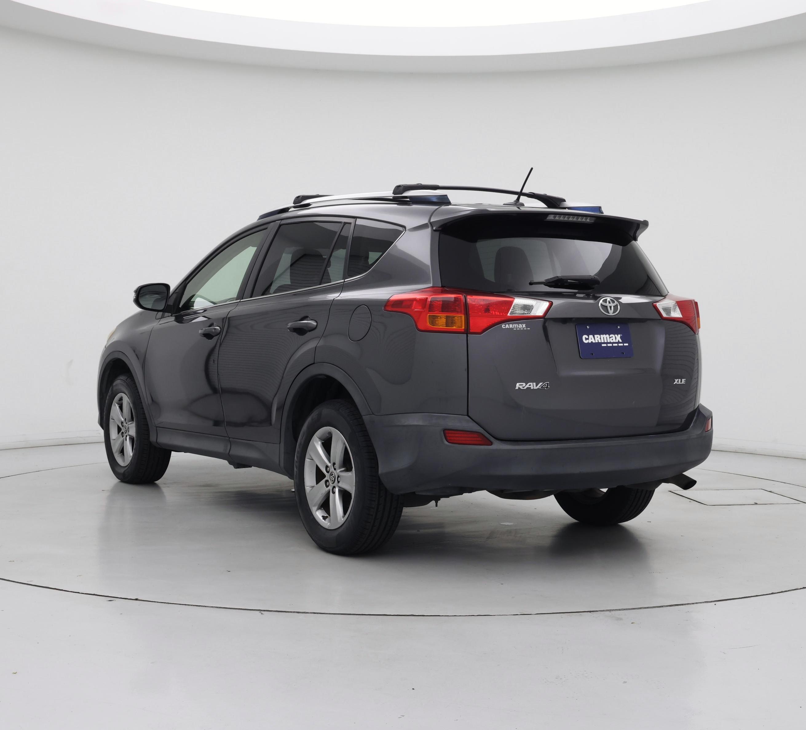 Thumbnail: 2015 Toyota RAV4 - 2