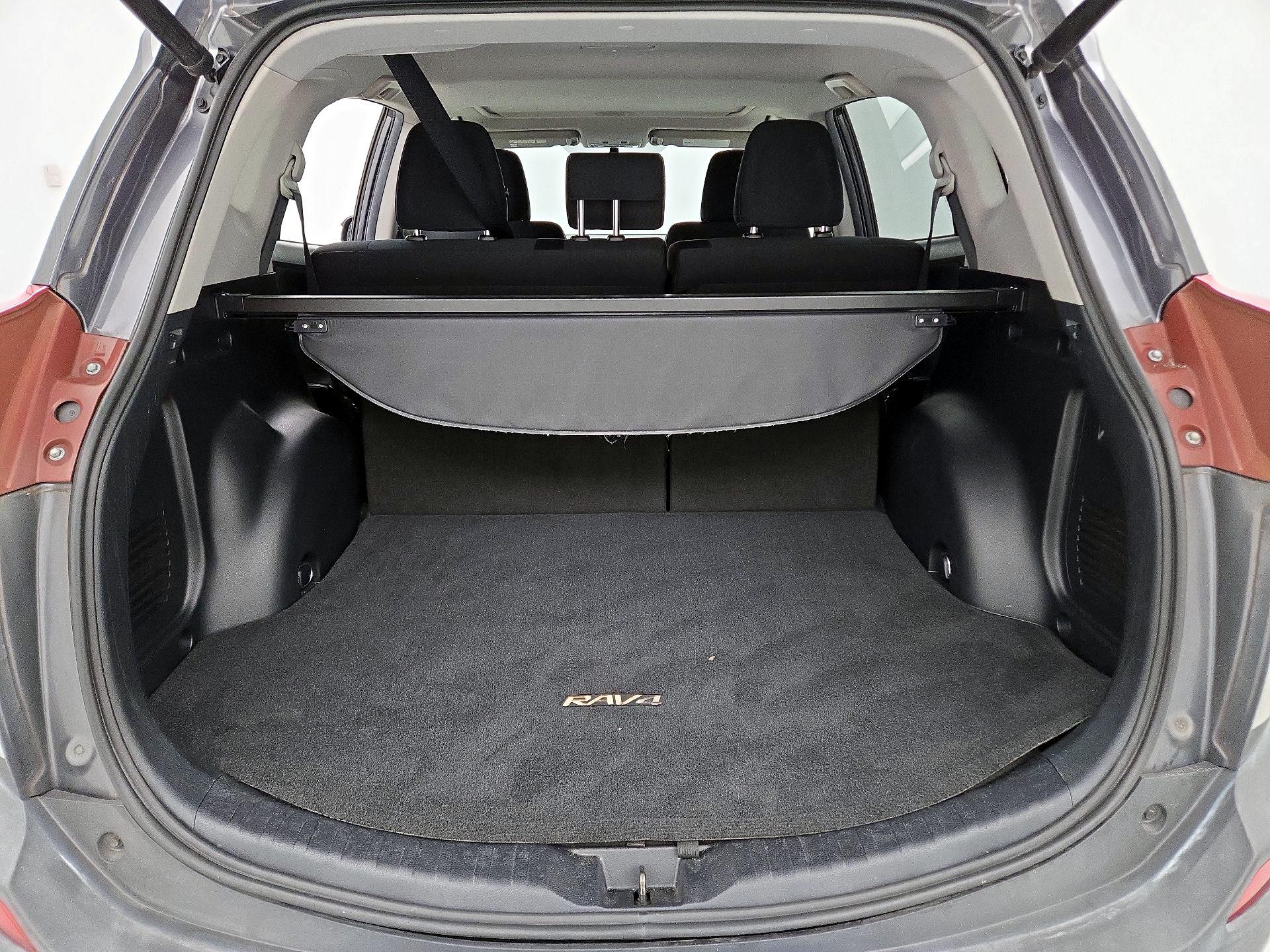 Thumbnail: 2015 Toyota RAV4 - 20