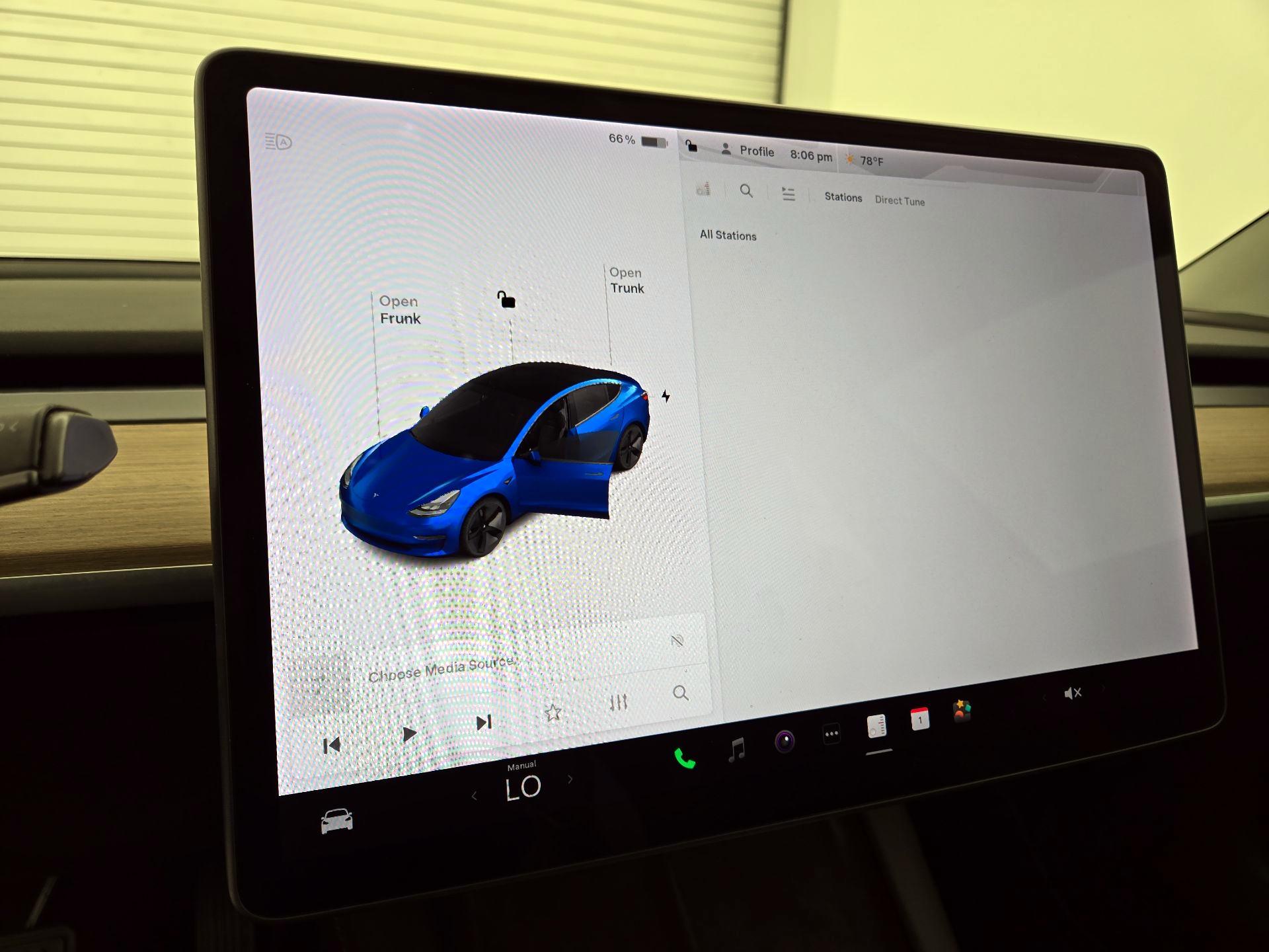 Thumbnail: 2022 Tesla Model 3 - 14