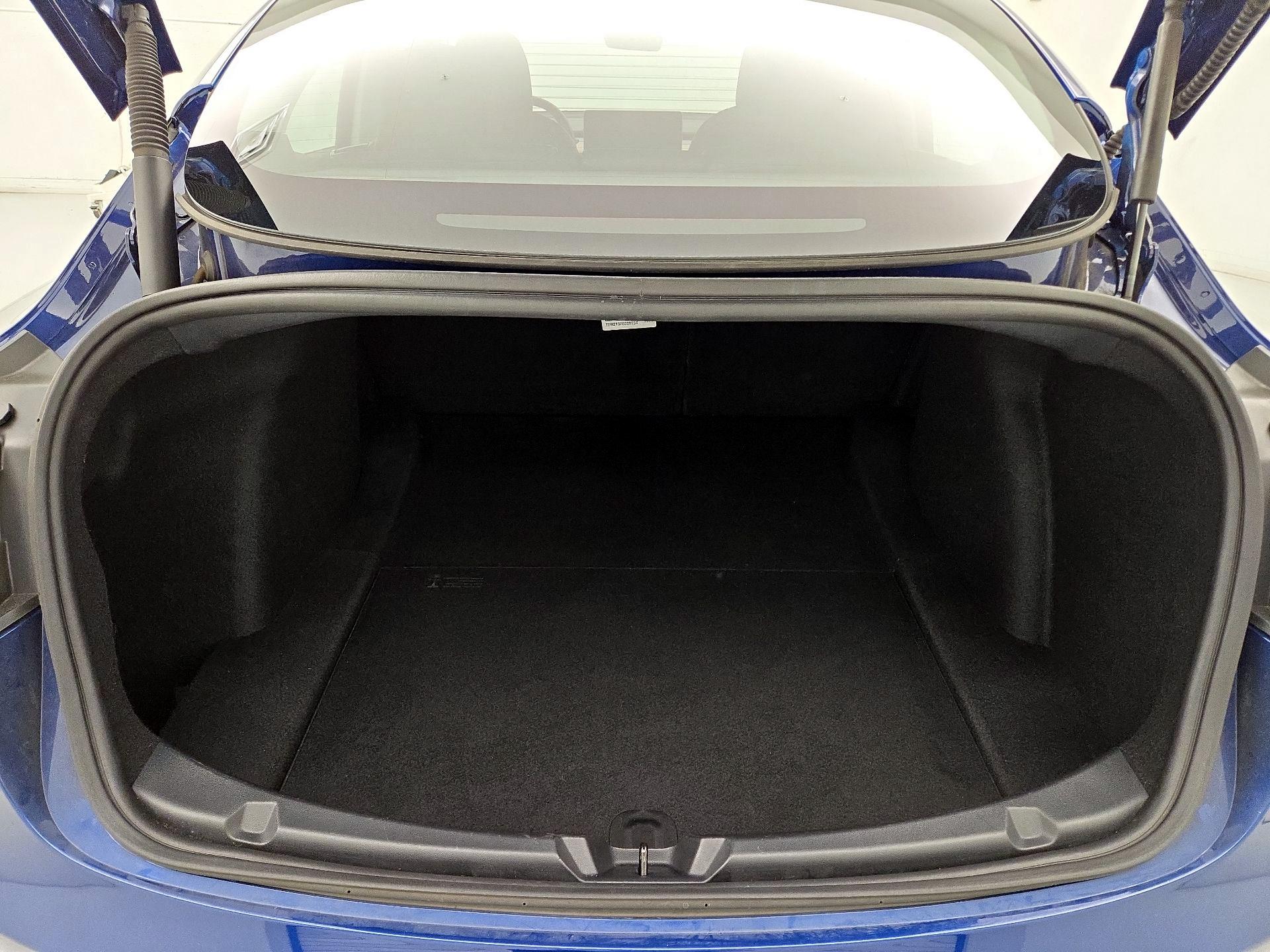 Thumbnail: 2022 Tesla Model 3 - 19