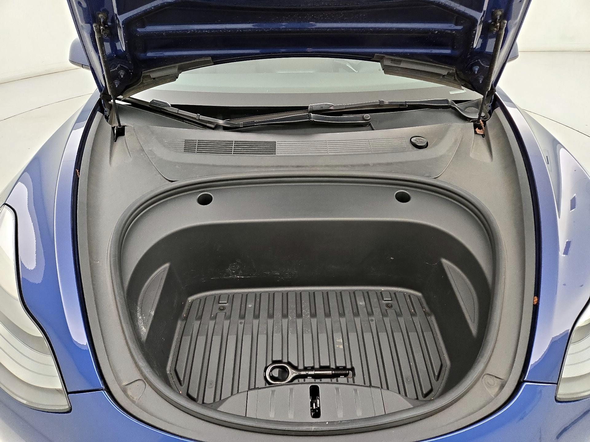 Thumbnail: 2022 Tesla Model 3 - 20