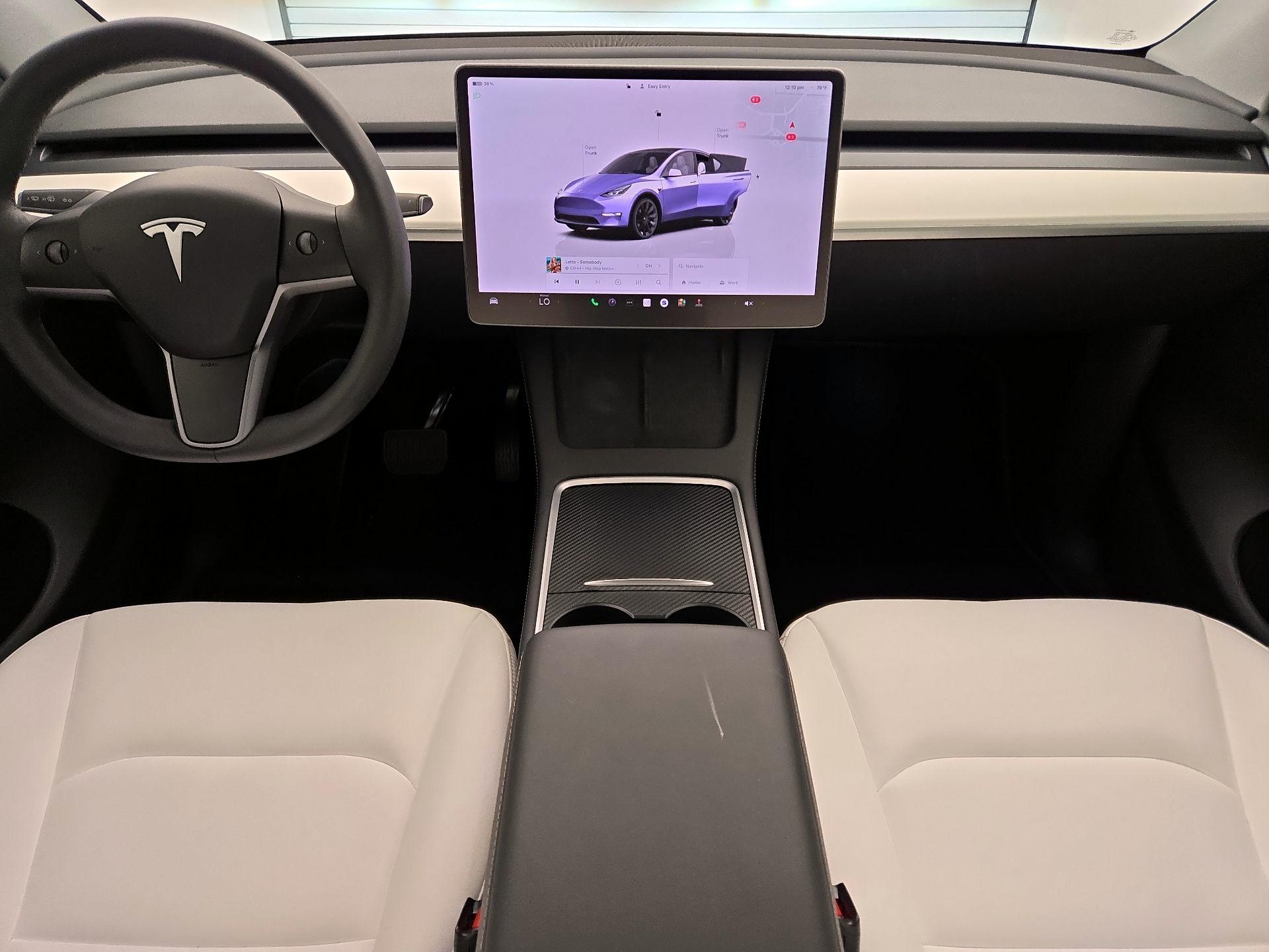 Thumbnail: 2023 Tesla Model Y - 8