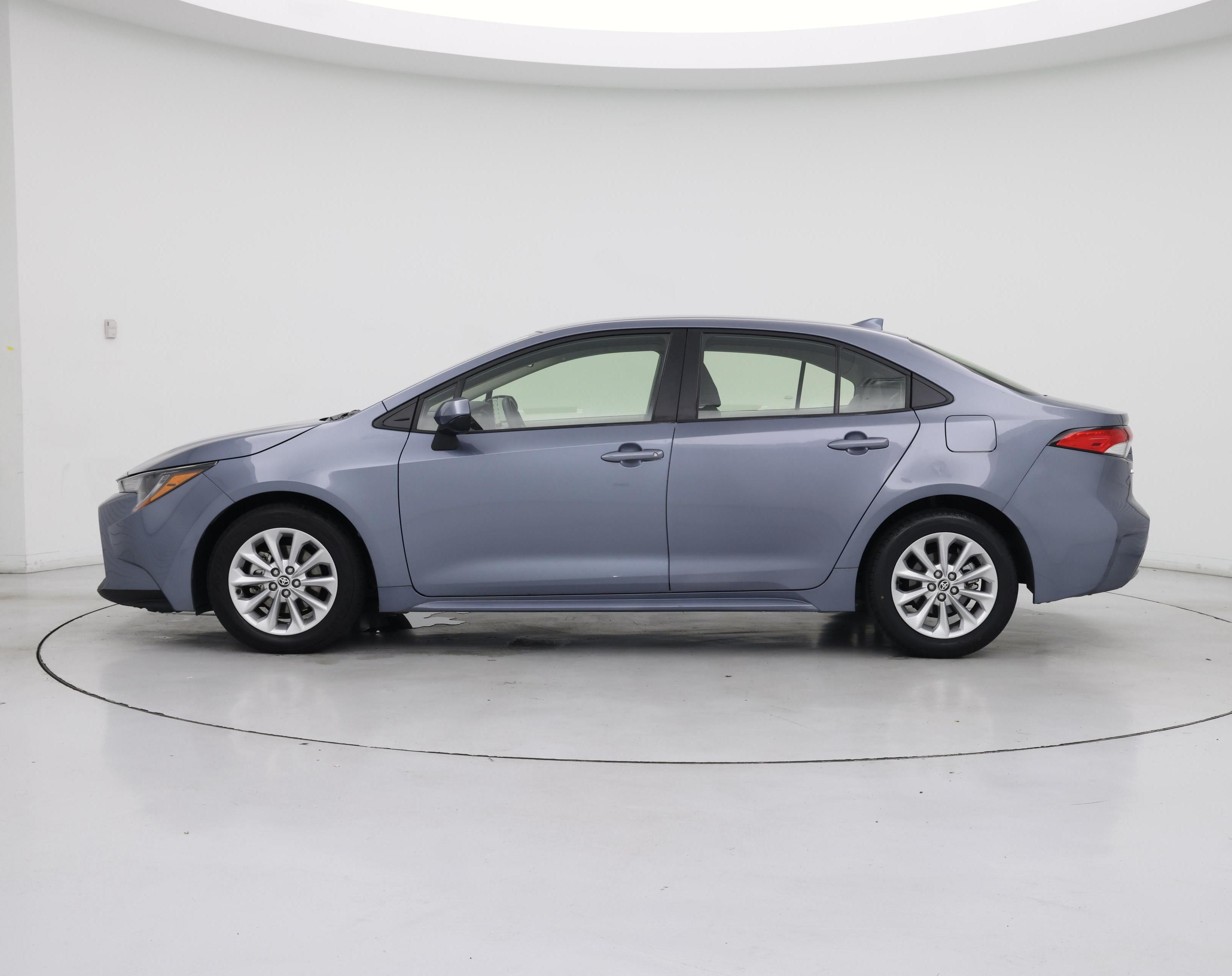 Thumbnail: 2022 Toyota Corolla - 3