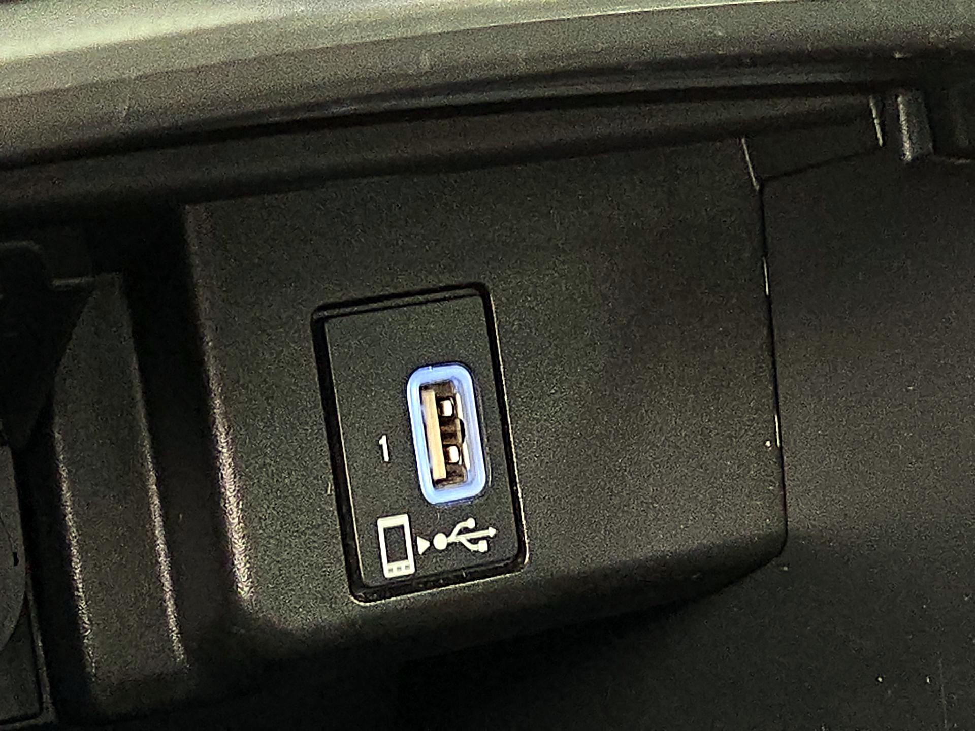 Thumbnail: 2019 Honda Accord - 16