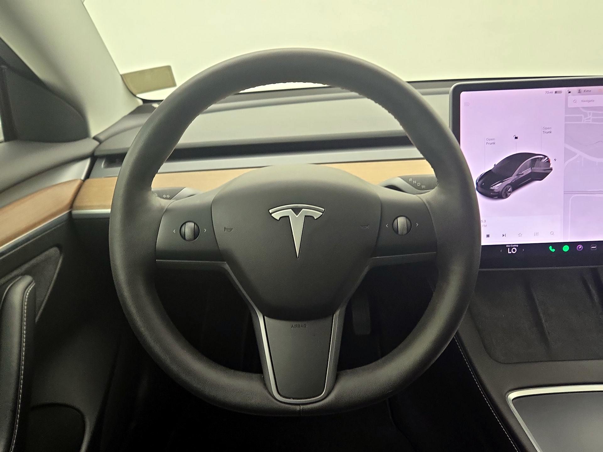 Thumbnail: 2022 Tesla Model 3 - 10