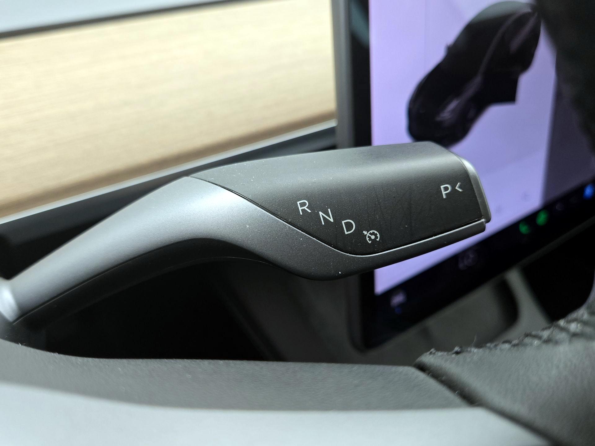 Thumbnail: 2022 Tesla Model 3 - 17