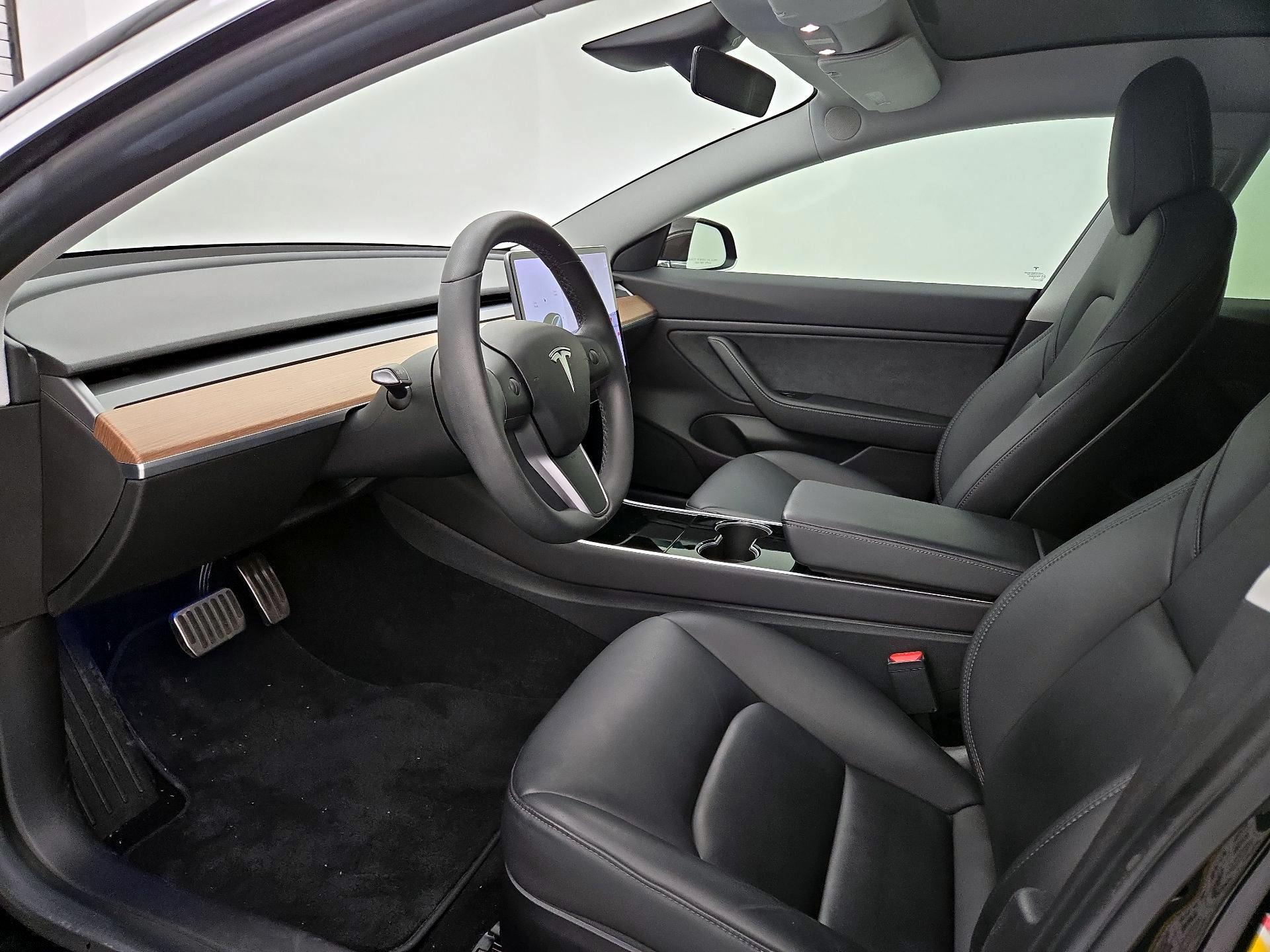 Thumbnail: 2019 Tesla Model 3 - 9