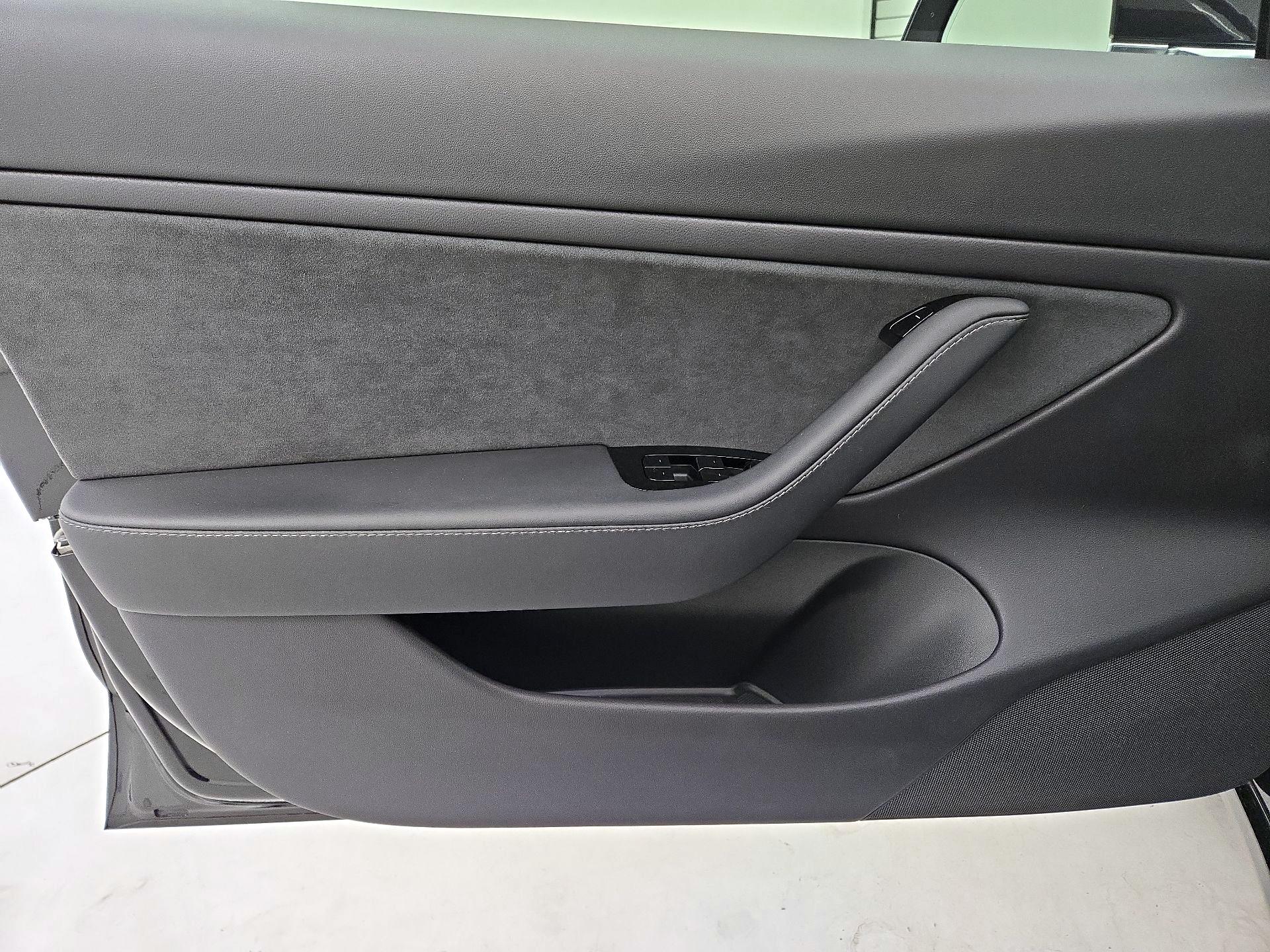 Thumbnail: 2019 Tesla Model 3 - 10