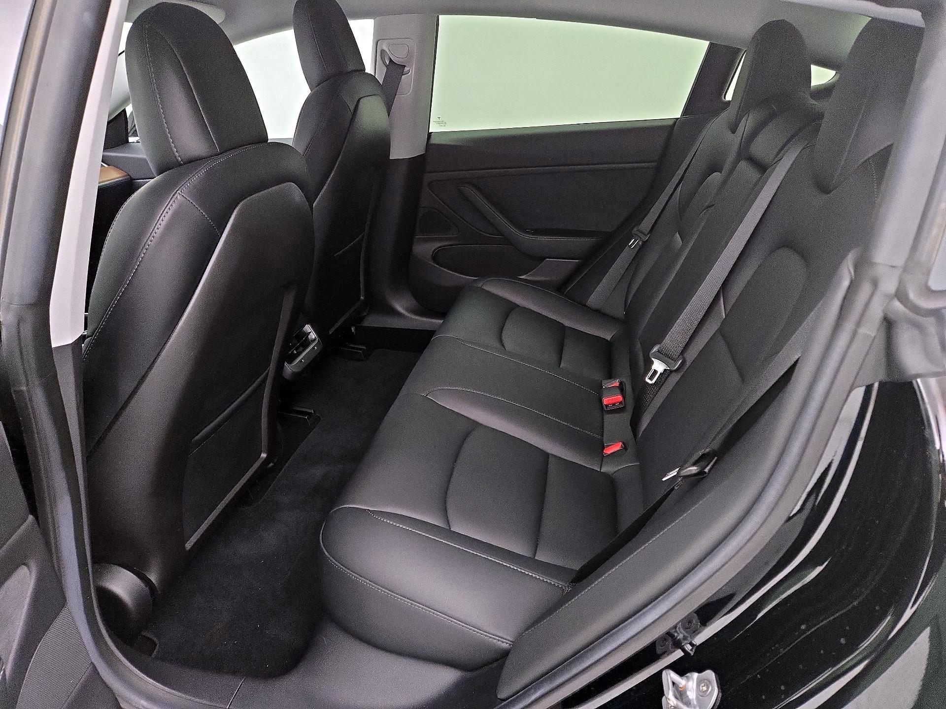 Thumbnail: 2019 Tesla Model 3 - 15