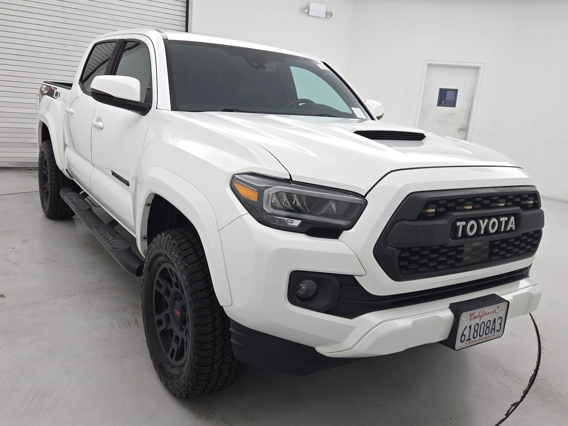 Thumbnail: 2020 Toyota Tacoma - 1
