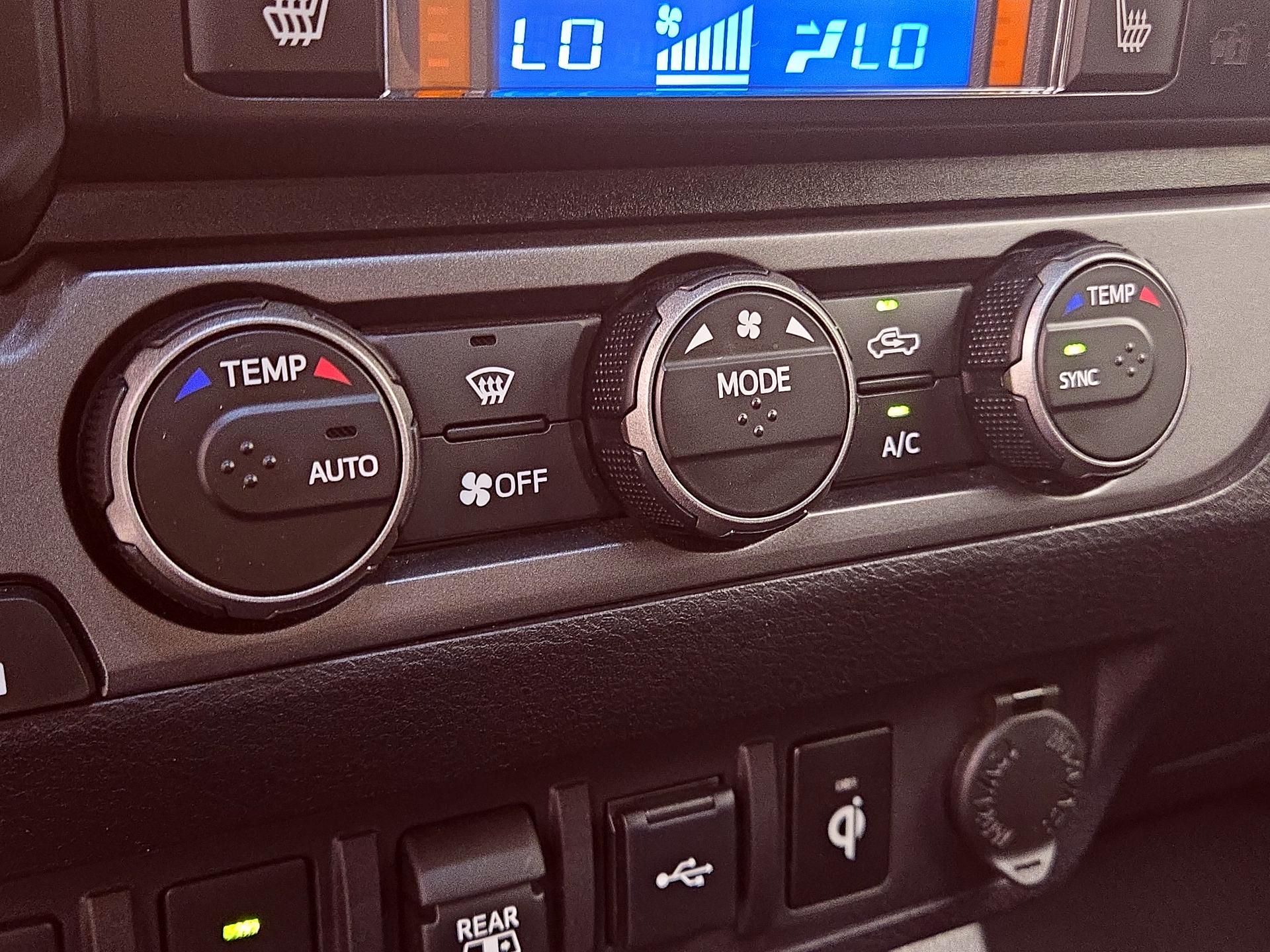 Thumbnail: 2020 Toyota Tacoma - 15
