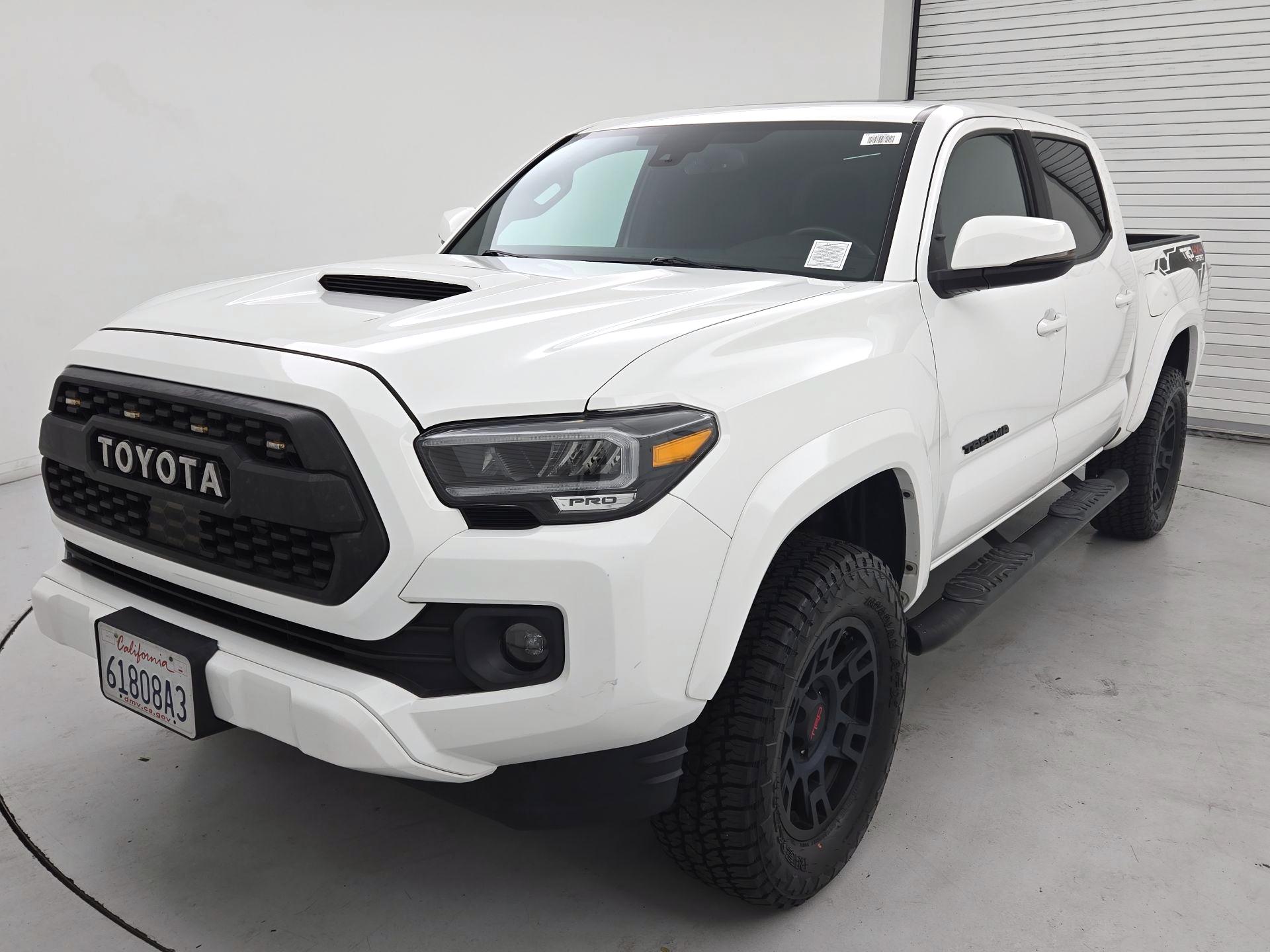 Thumbnail: 2020 Toyota Tacoma - 3