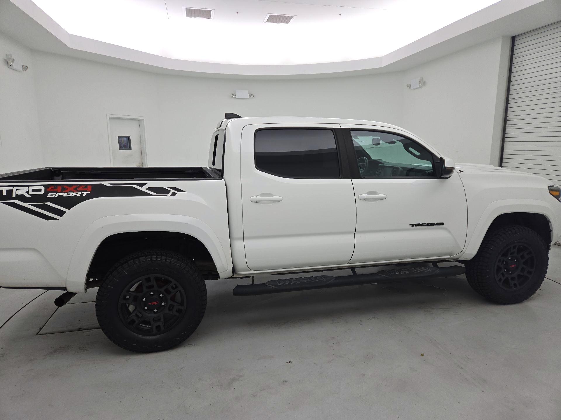 Thumbnail: 2020 Toyota Tacoma - 4