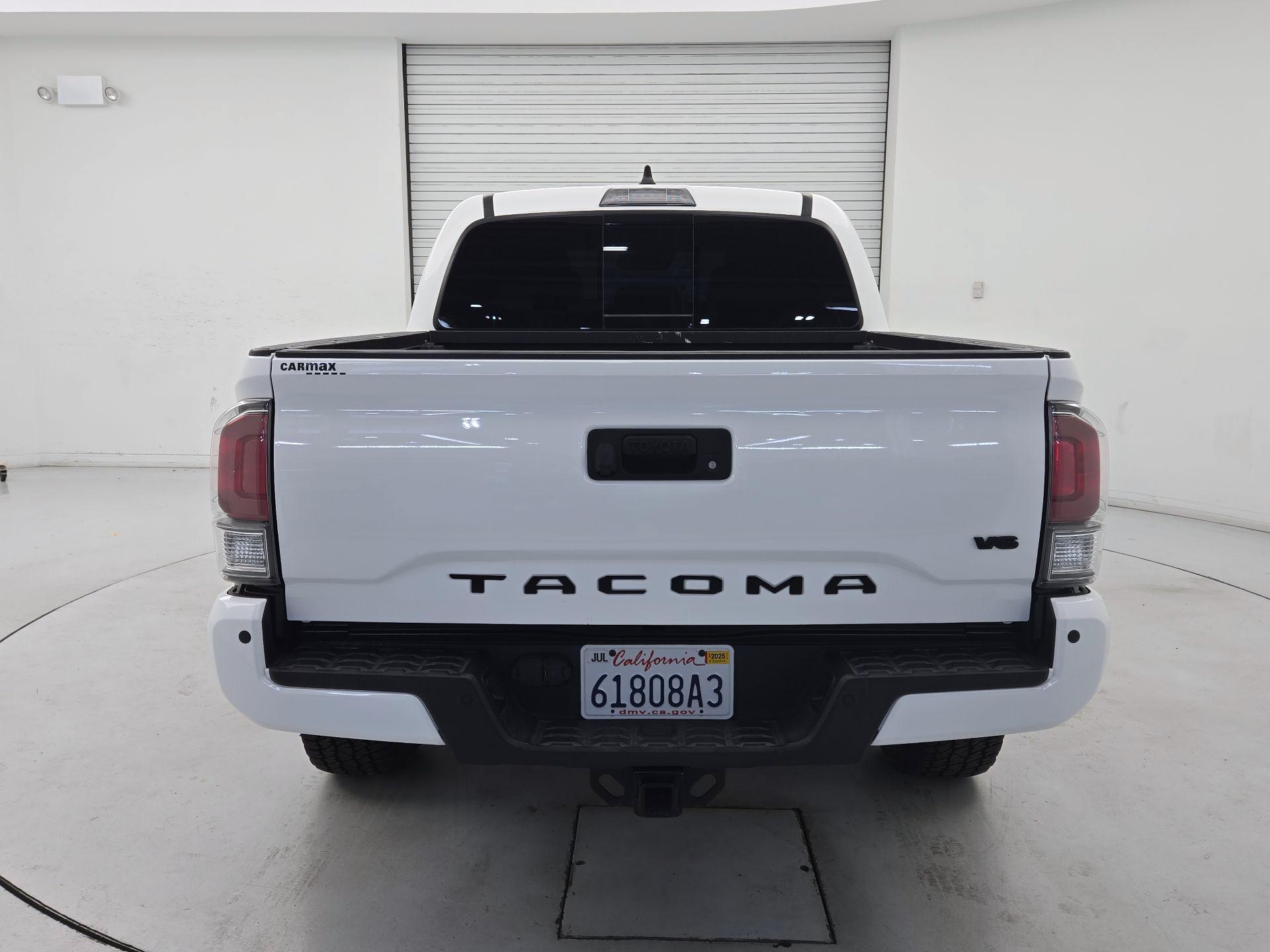 Thumbnail: 2020 Toyota Tacoma - 6
