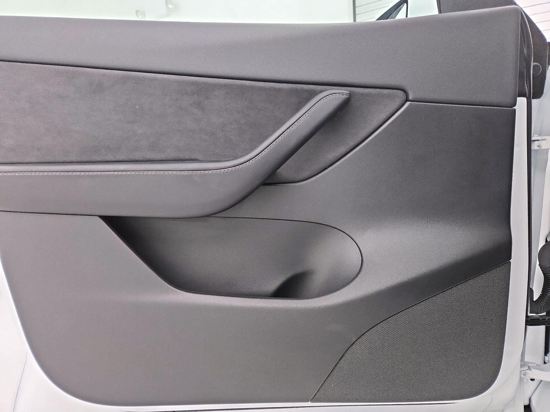 Thumbnail: 2021 Tesla Model Y - 10