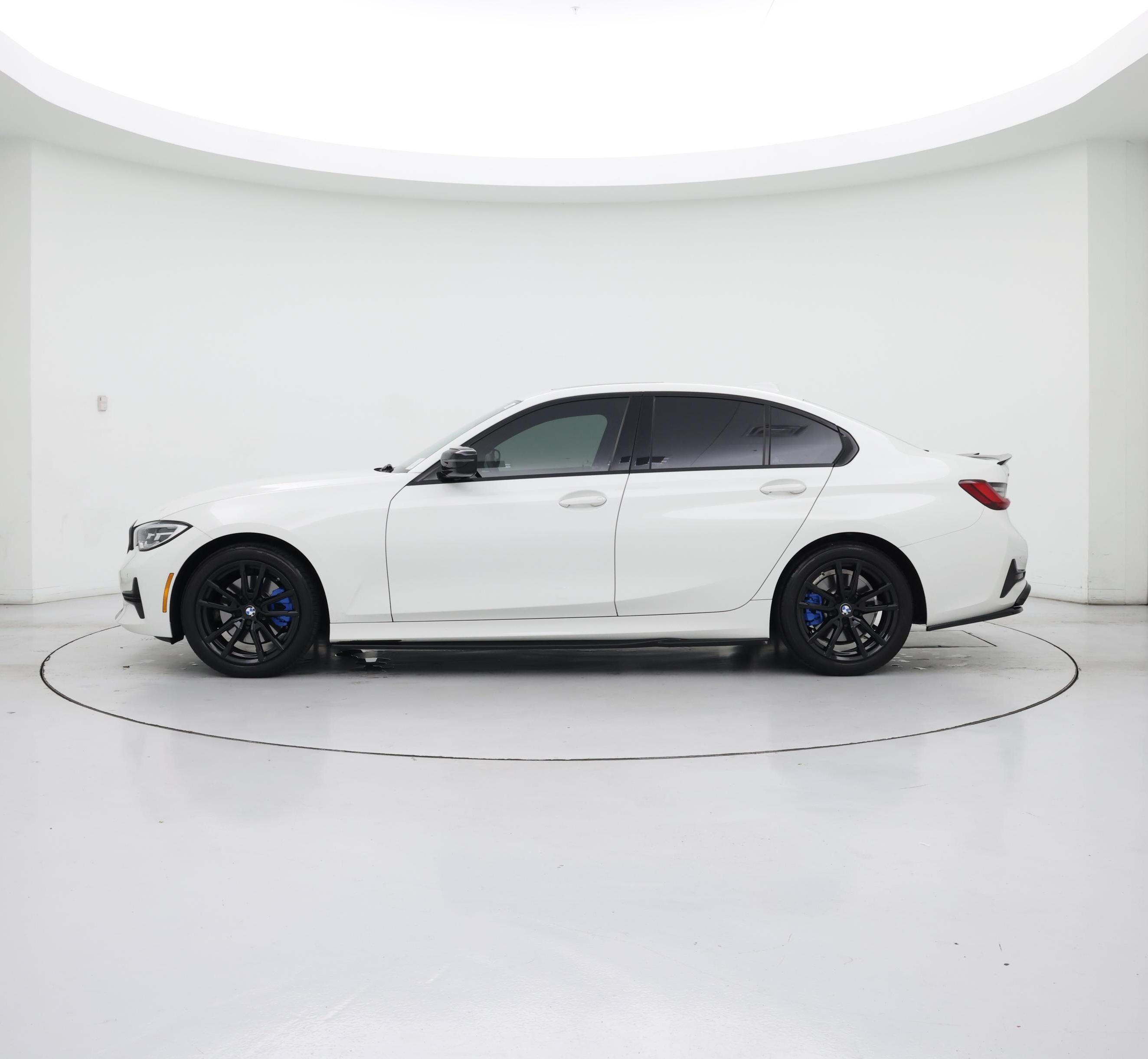 Thumbnail: 2022 BMW 3 Series - 3