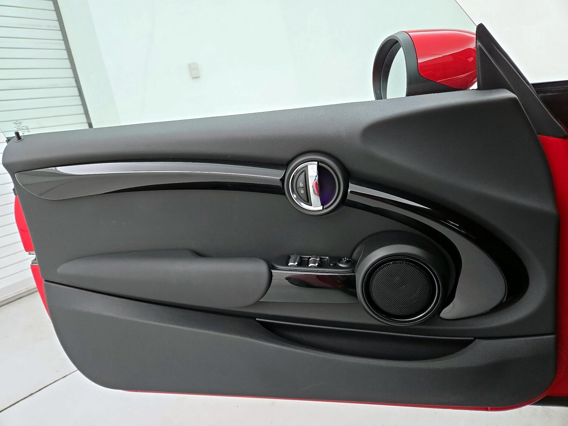 Thumbnail: 2020 MINI Cooper - 12