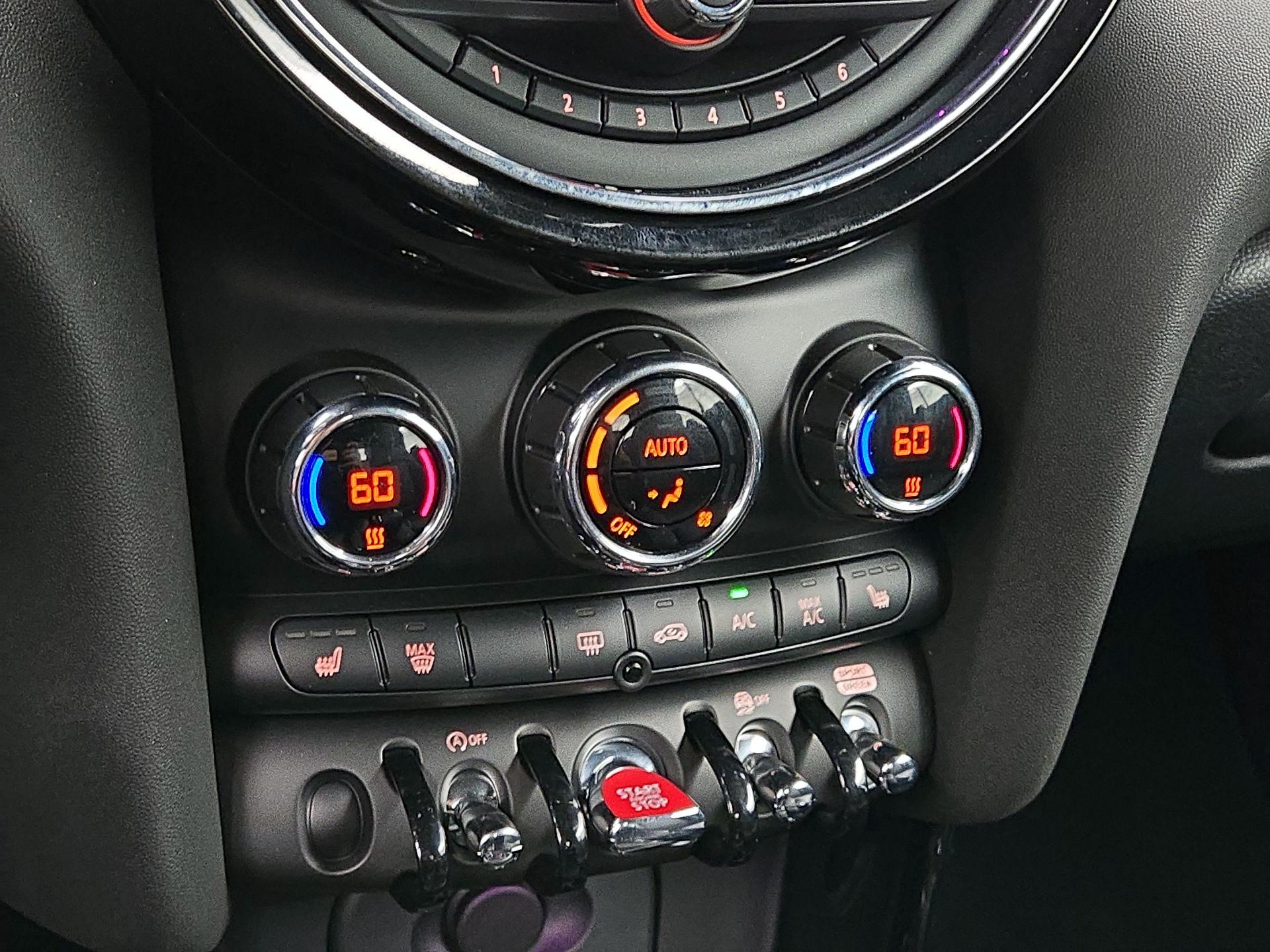 Thumbnail: 2020 MINI Cooper - 17