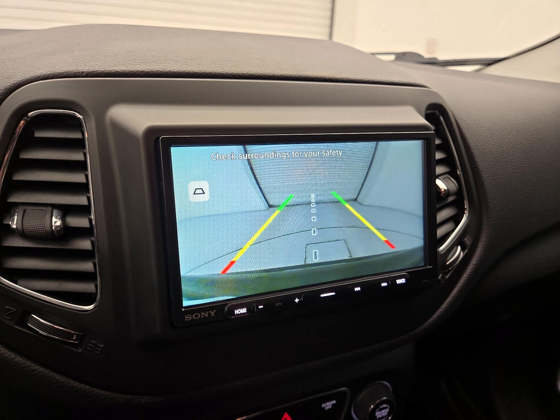 Thumbnail: 2018 Jeep Compass - 12