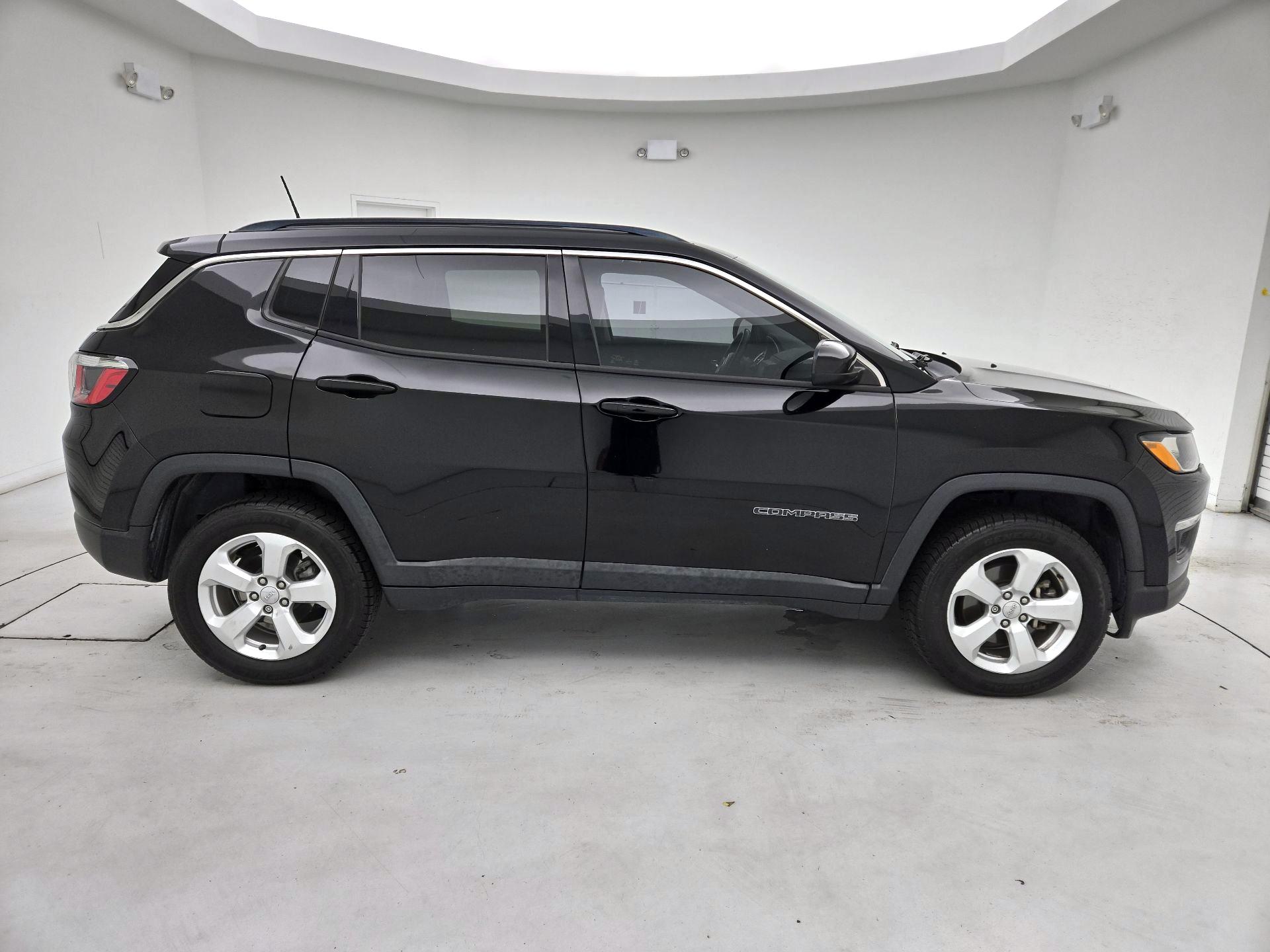 Thumbnail: 2018 Jeep Compass - 4