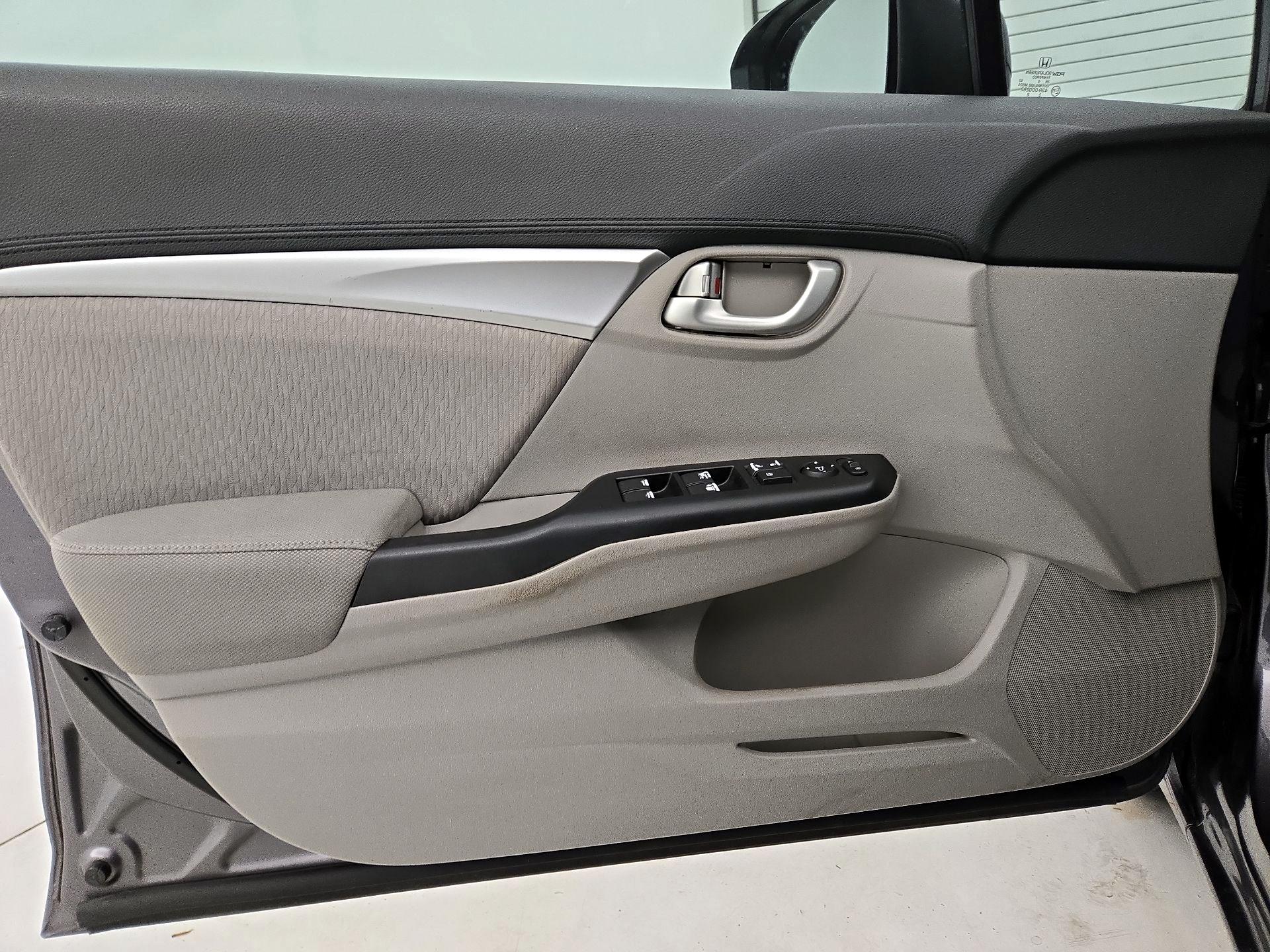 Thumbnail: 2015 Honda Civic - 10