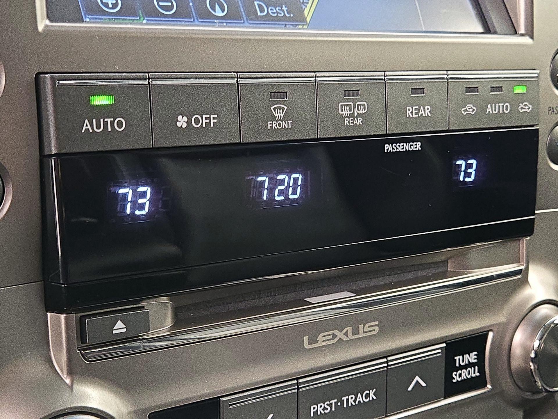 Thumbnail: 2019 Lexus GX - 15