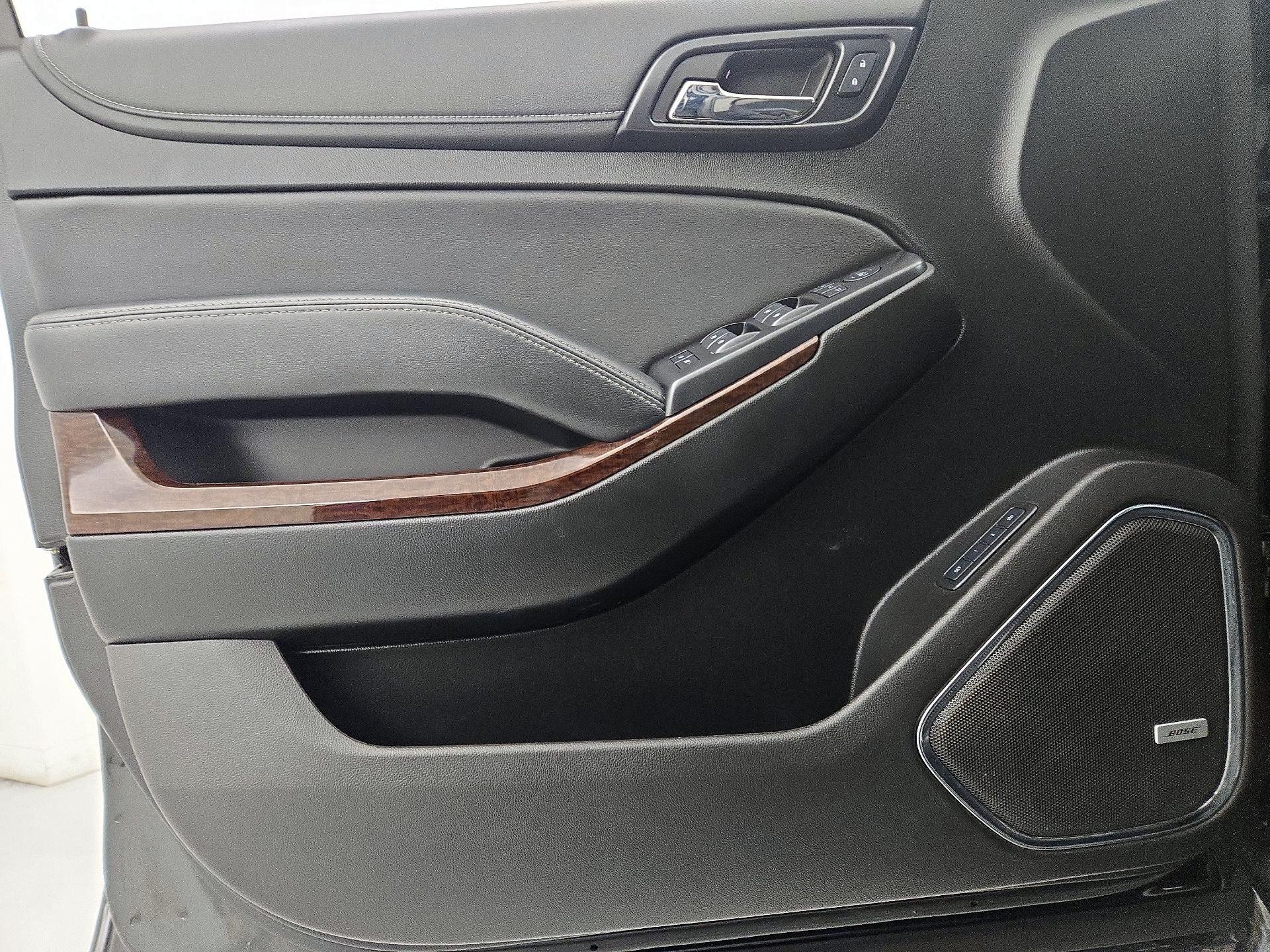 Thumbnail: 2019 GMC Yukon XL - 12