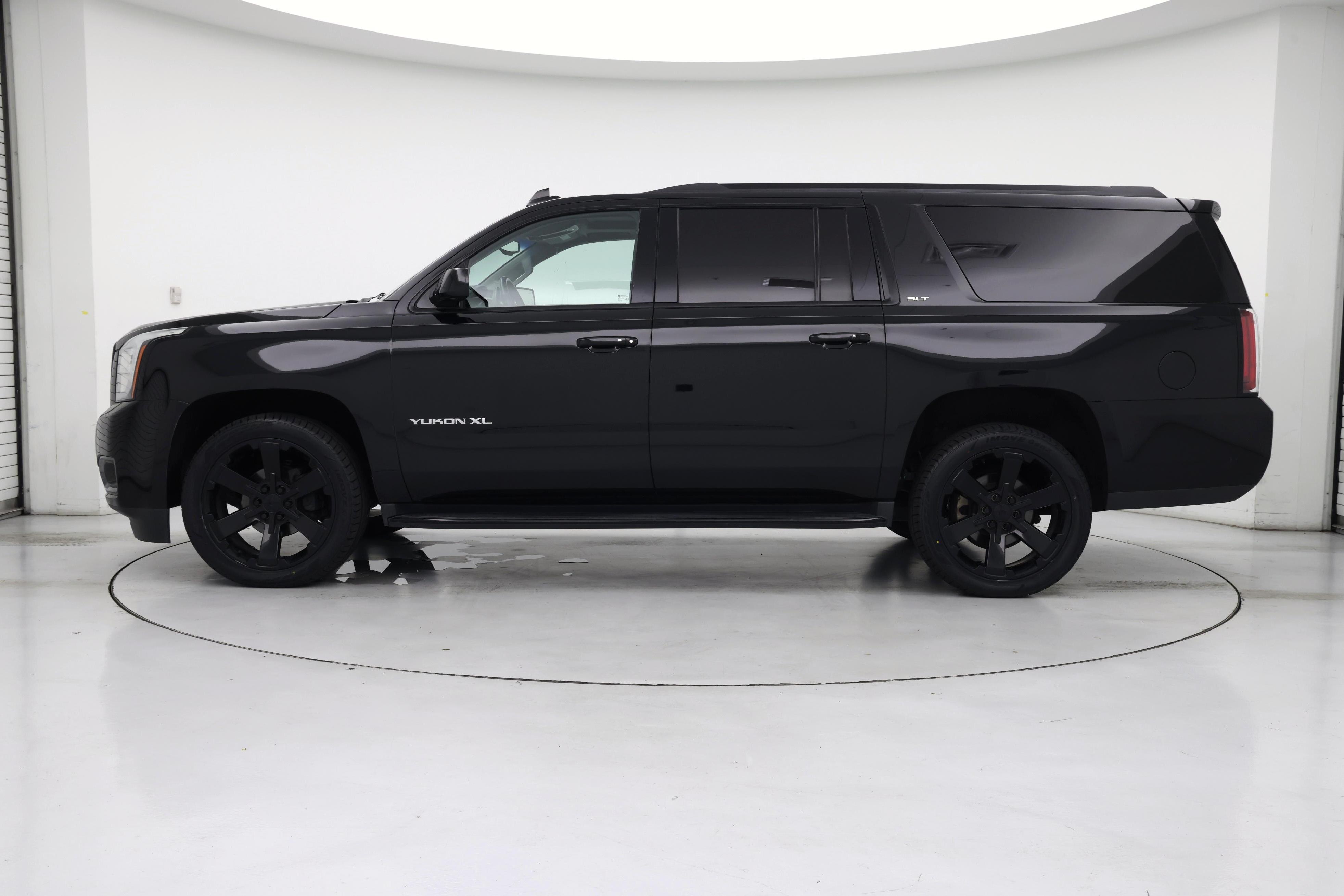 Thumbnail: 2019 GMC Yukon XL - 3